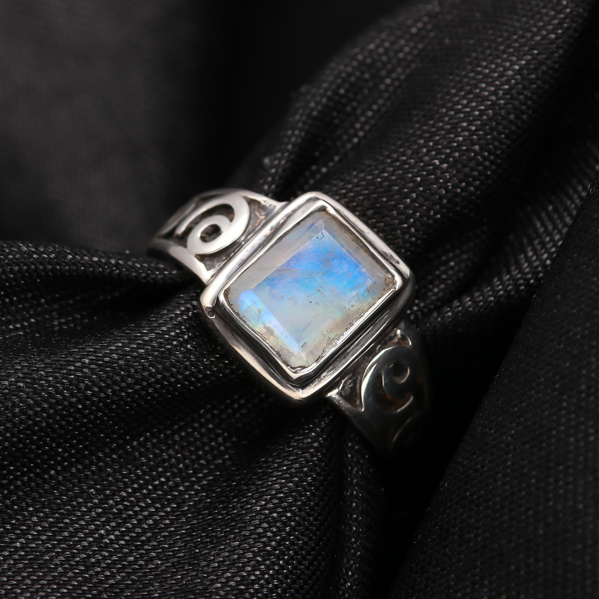 Rectangular-cut moonstone scrollwork band ring for gifting