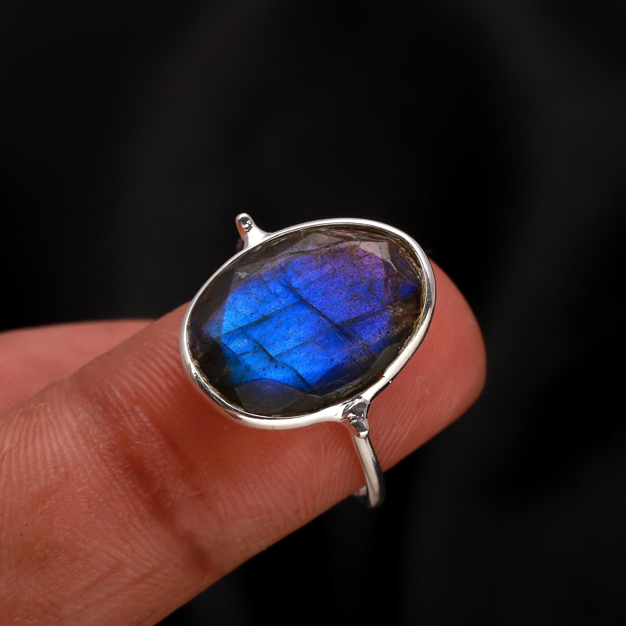 Sterling silver statement ring with oval labradorite