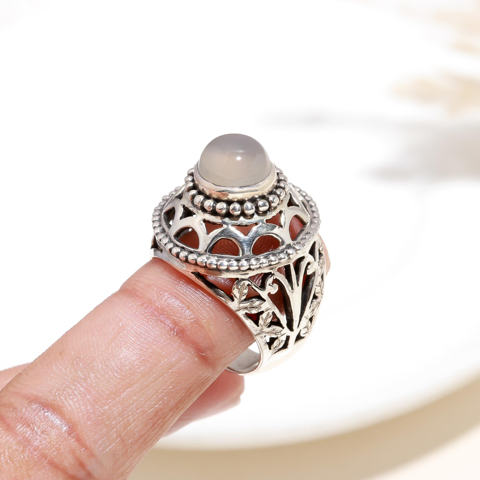 The Lunar Palace: Grey Moonstone & Silver Filigree Ring