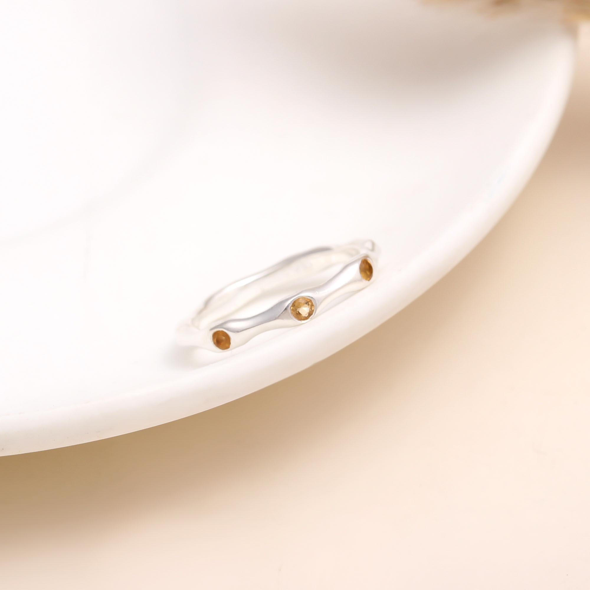 The Earth Wave: Flush Set Hessonite Band