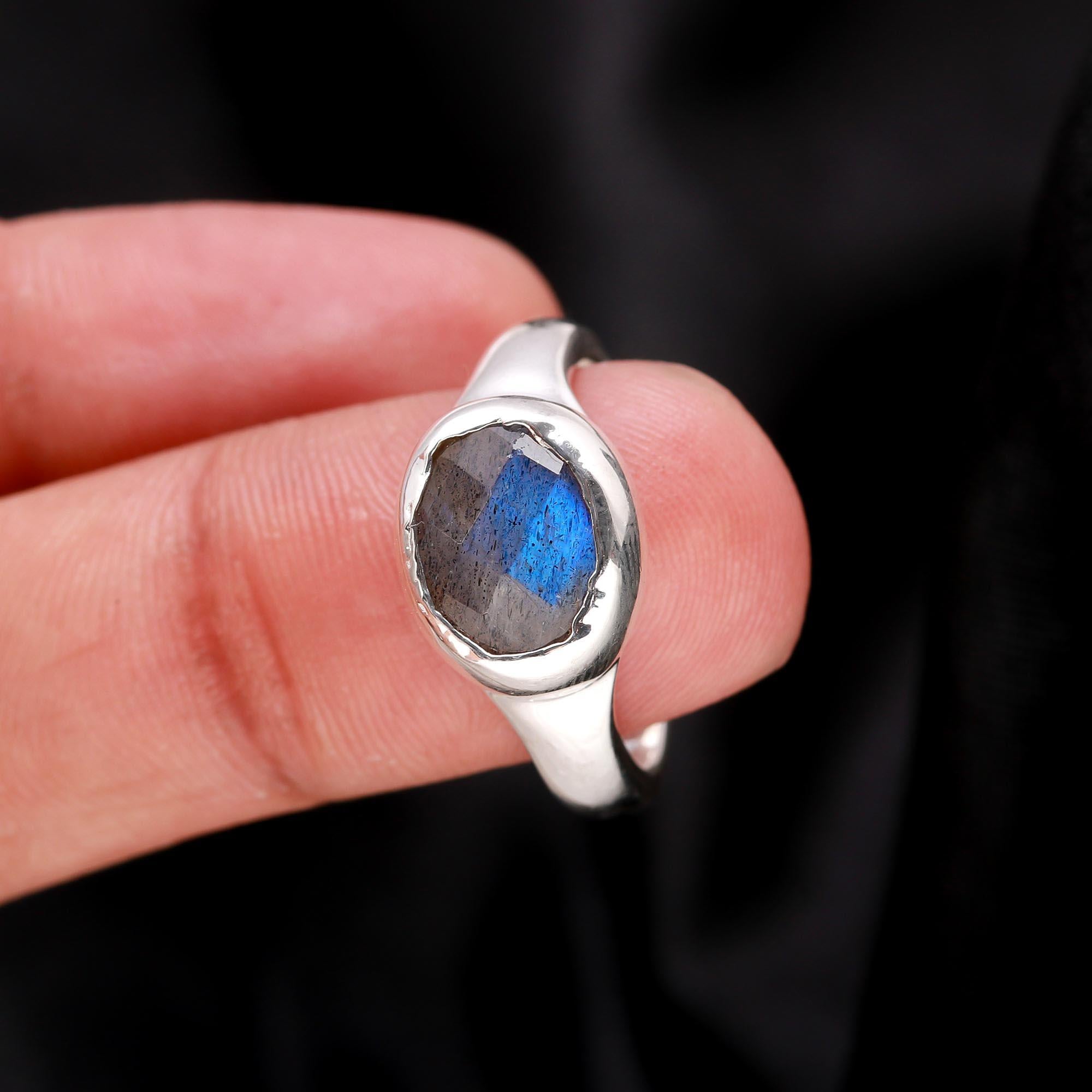 Oval Labradorite: Chunky East-West Setting Ring