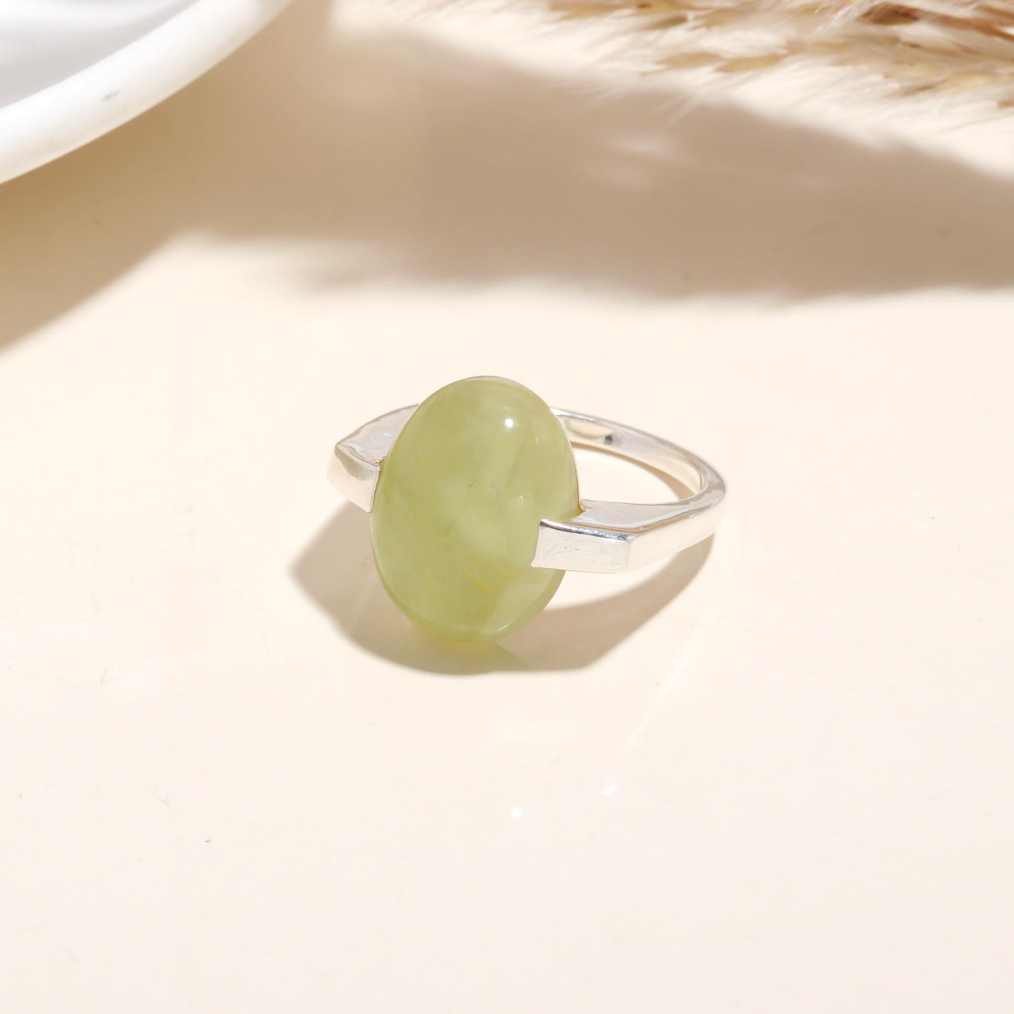 The Ethereal Float: Modern Tension Style Ring