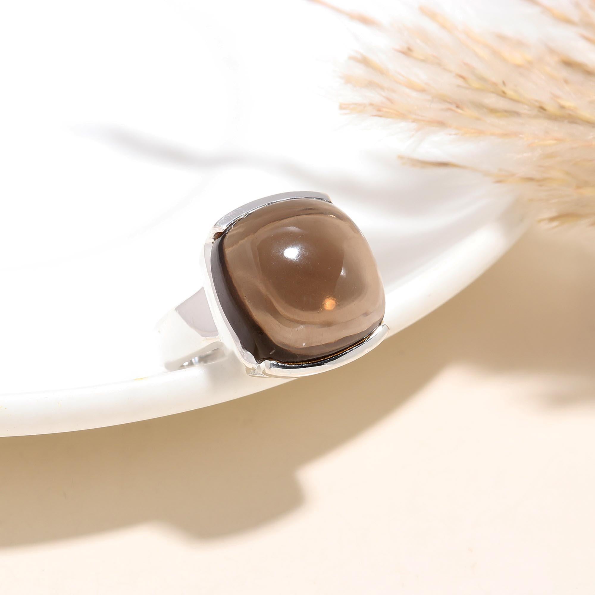 The Earthy Cube : Modern Box Setting Ring