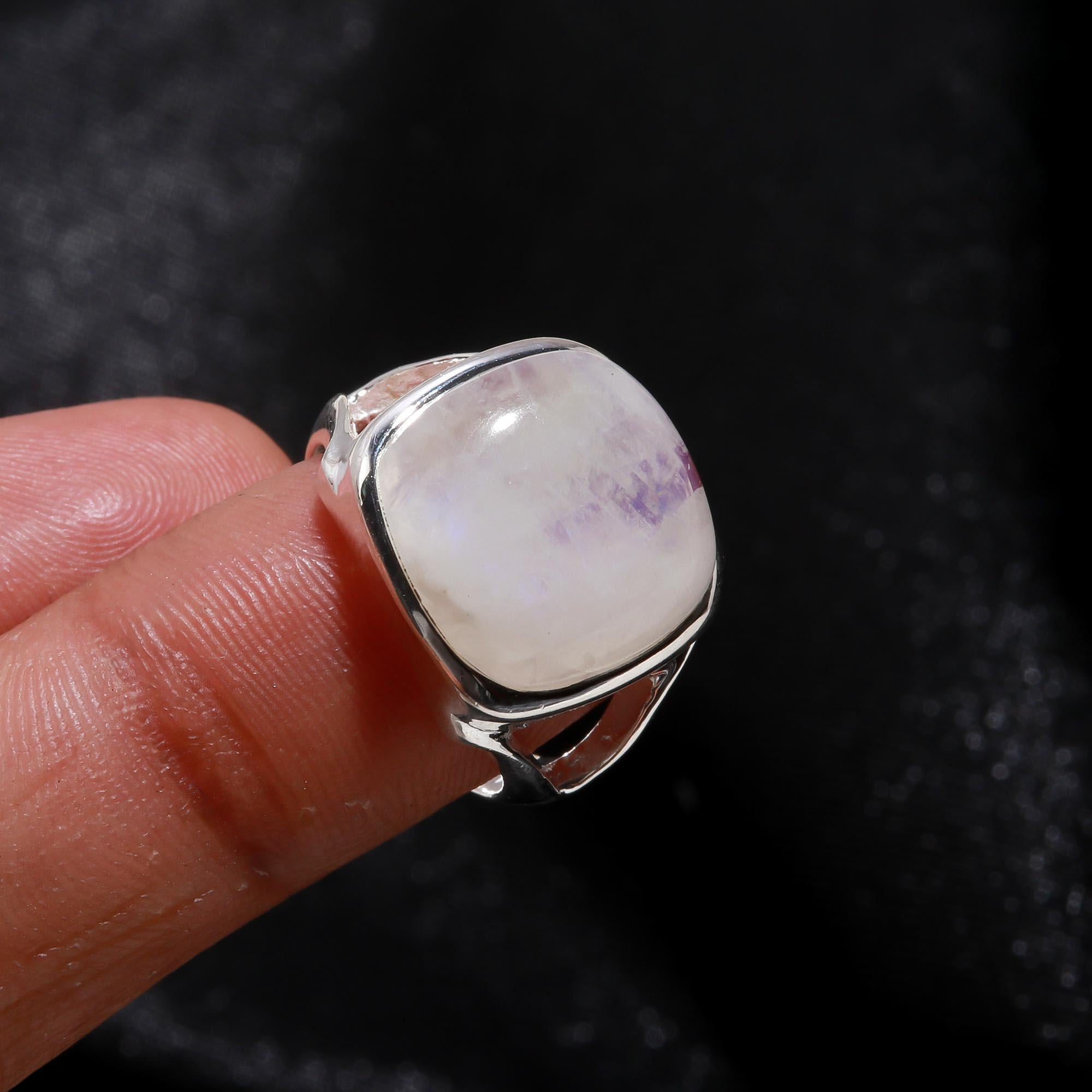 The Lunar Pillow: Cushion Cabochon Solitaire