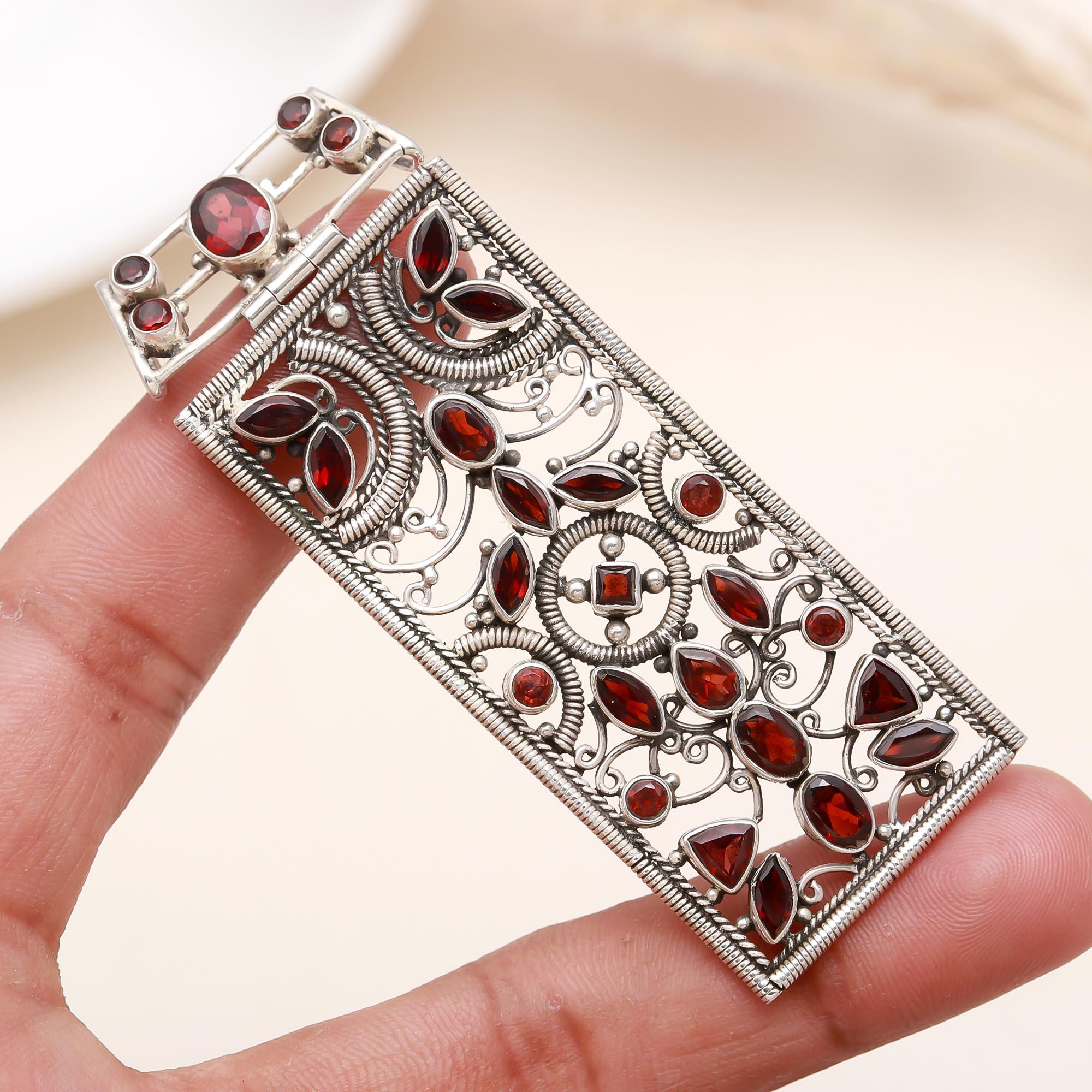 925 Sterling Silver Vintage Red Gemstone Pendant