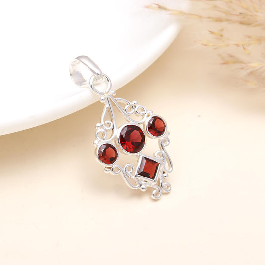 Sterling Silver Stone Garnet Pendant