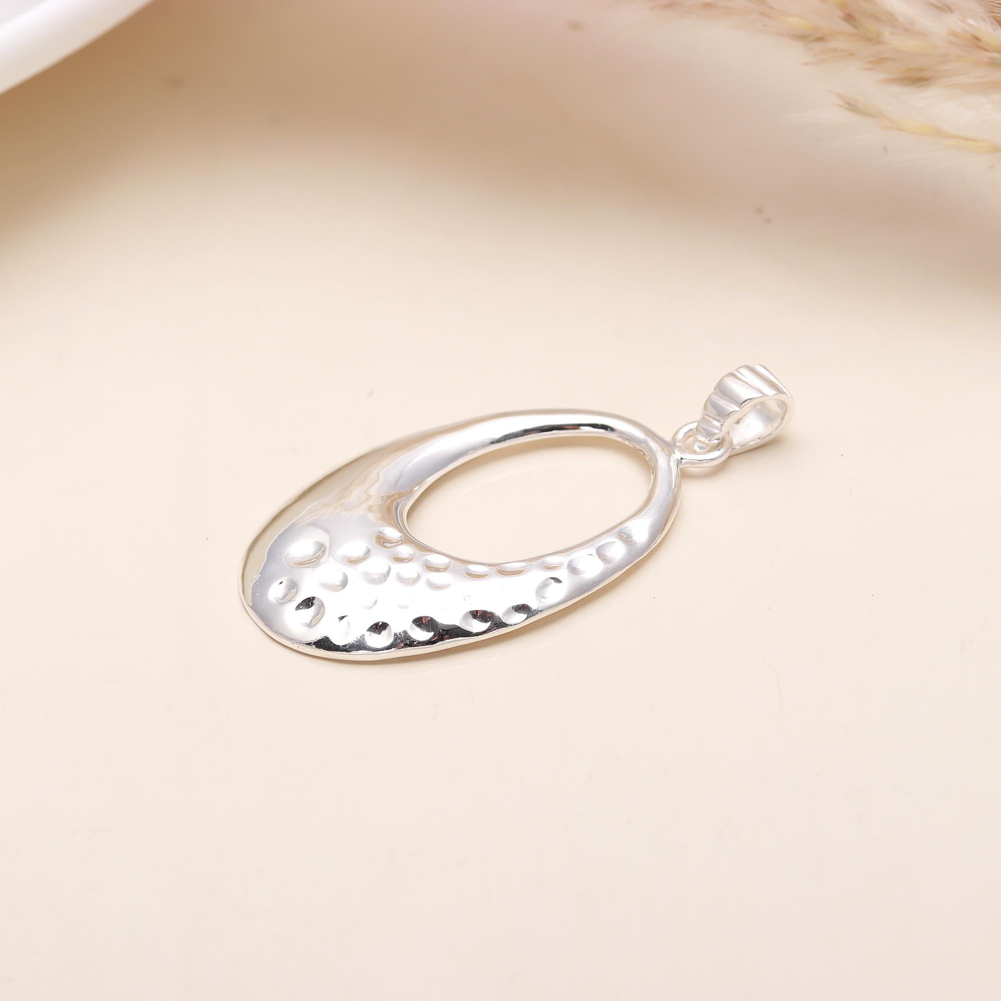 Vintage 925 Sterling Silver Deco Etched Puffy Teardrop Pendant