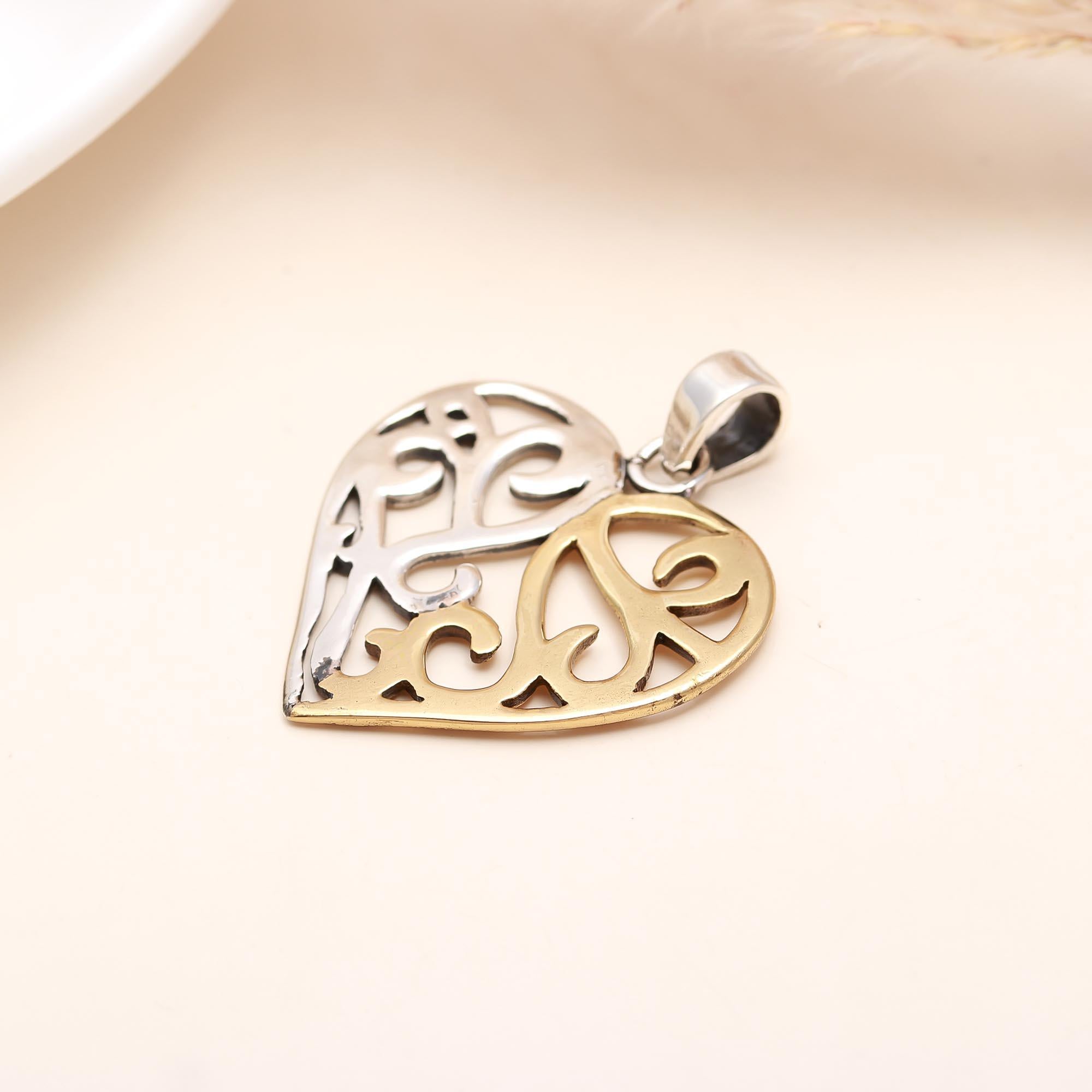 925 Sterling Silver Vintage Heart Pendant