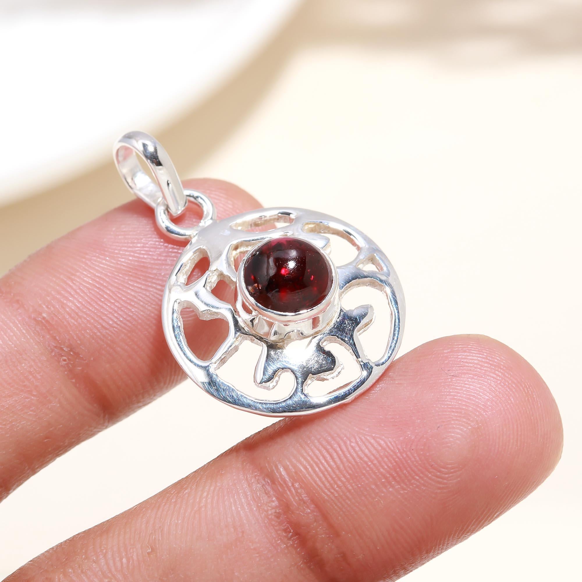 Red Gernet Round Shape Gemstone Pendant In Sterling Silver