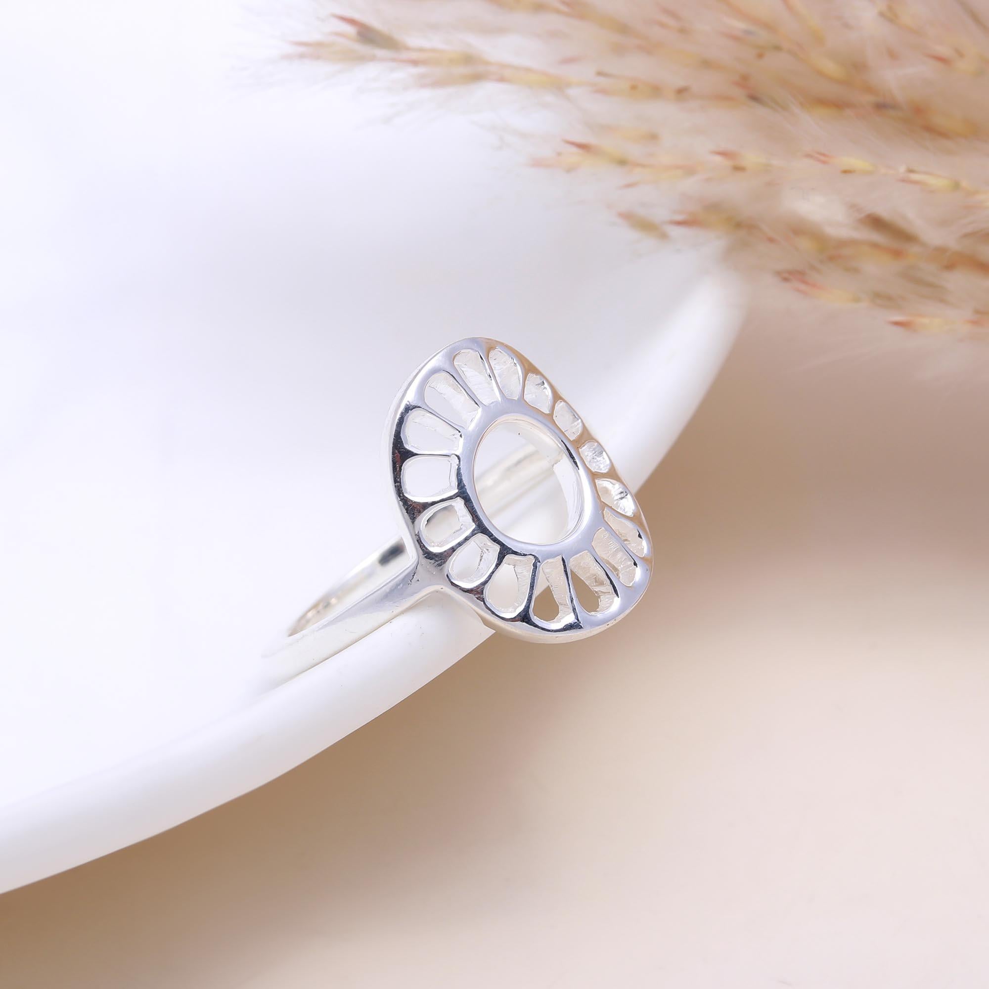 The Morning Glory: Silver Openwork Sun Ring