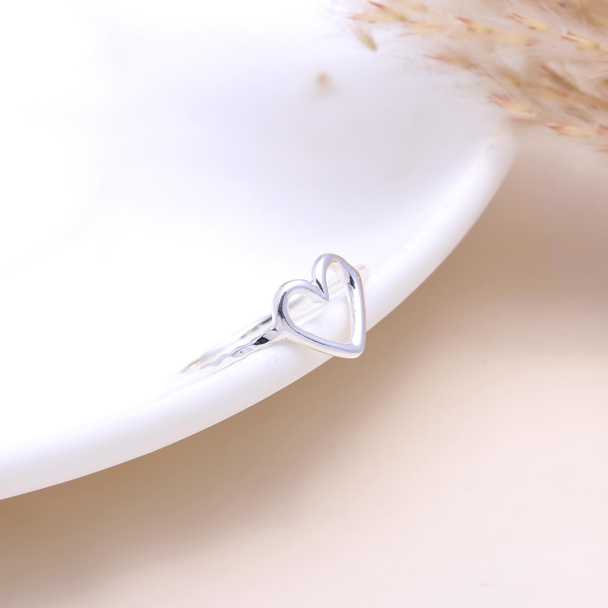 The Romantic Outline: Hammered Open Heart Ring