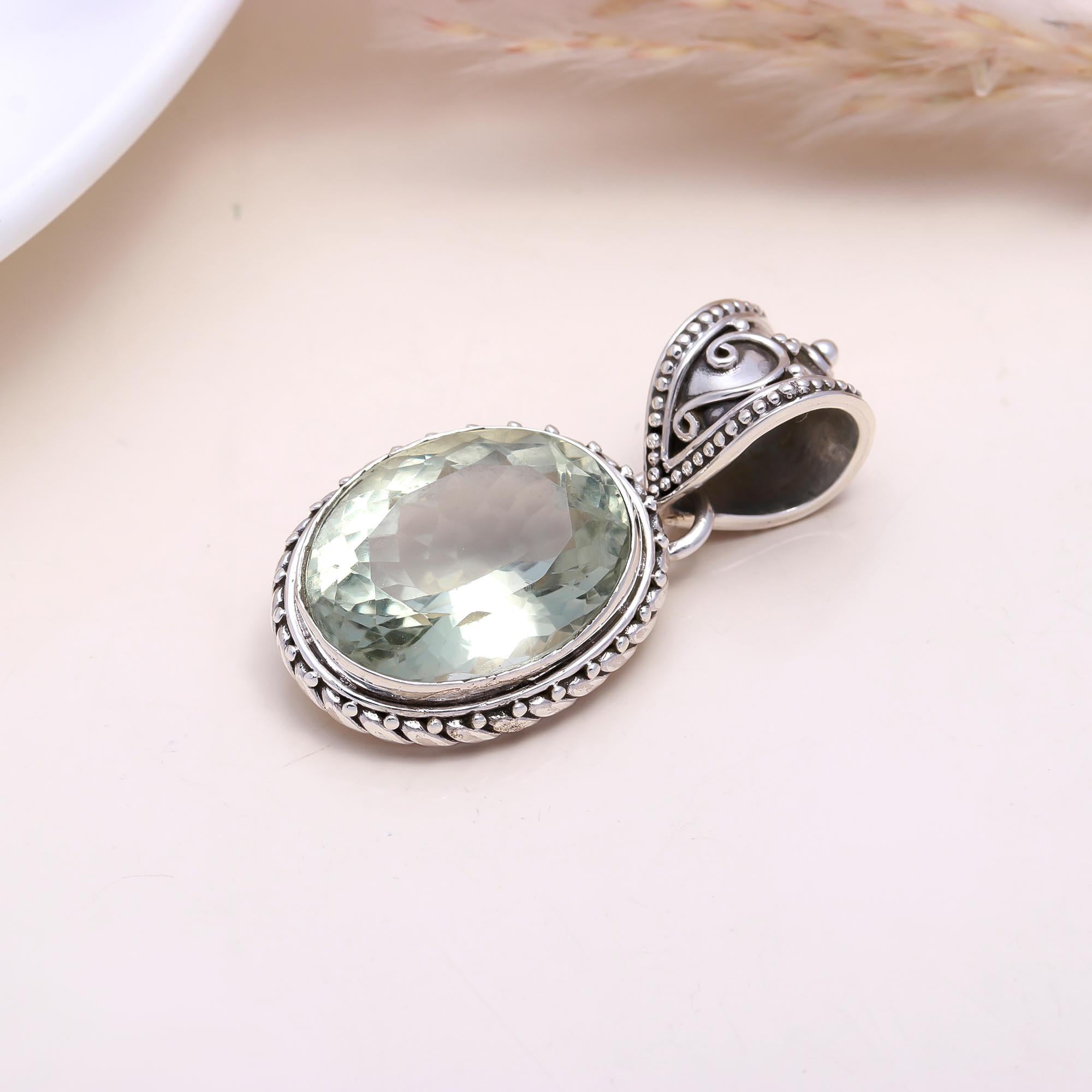 The Prasiolite Oval : Green Amethyst Rope Border Pendant
