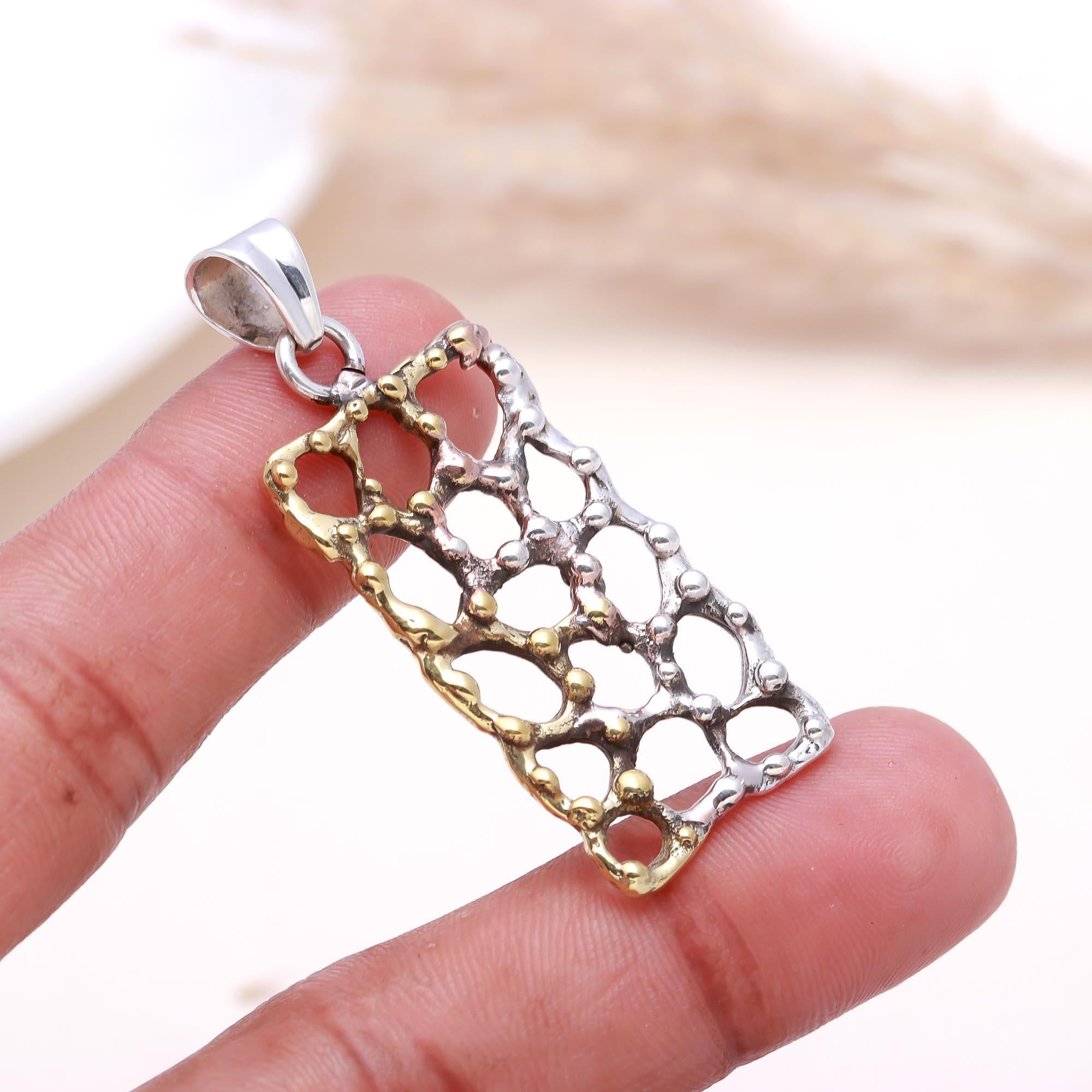 The Organic Lattice: Tri-Tone Textured Mesh Pendant