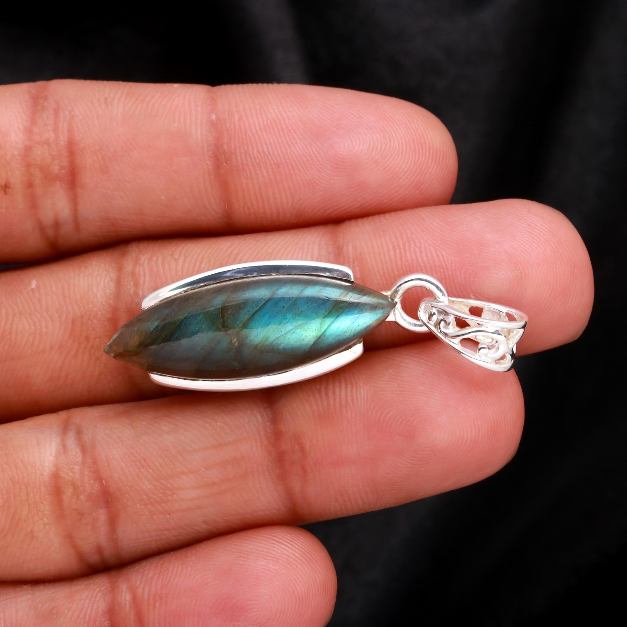 925 Silver Labradorite Pendant