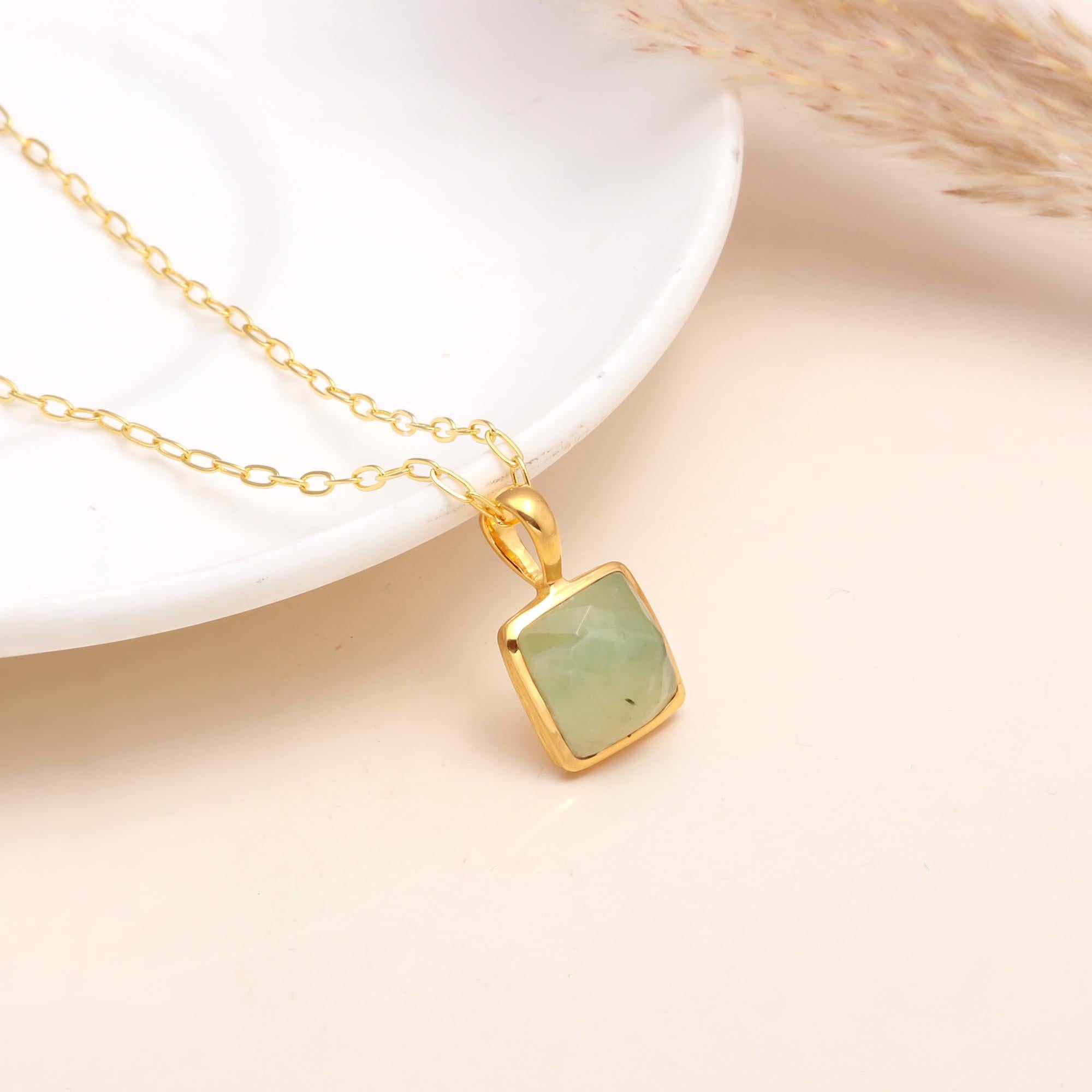 925 Sterling Silver Square Green Gemstone Pendant Necklace