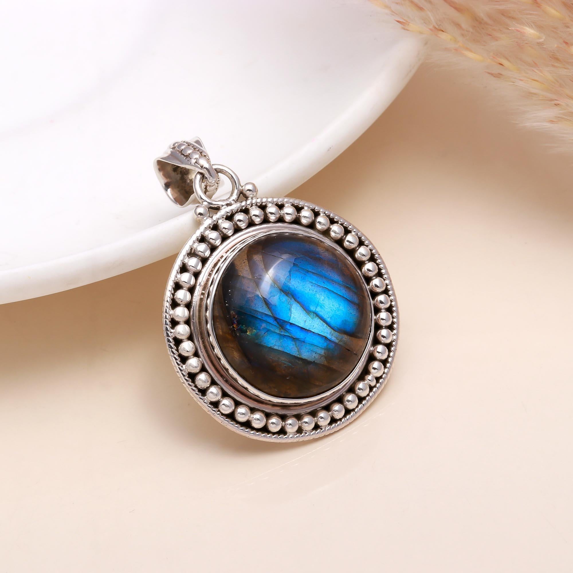 The Artisan Orb: Labradorite Silver Beaded Pendant