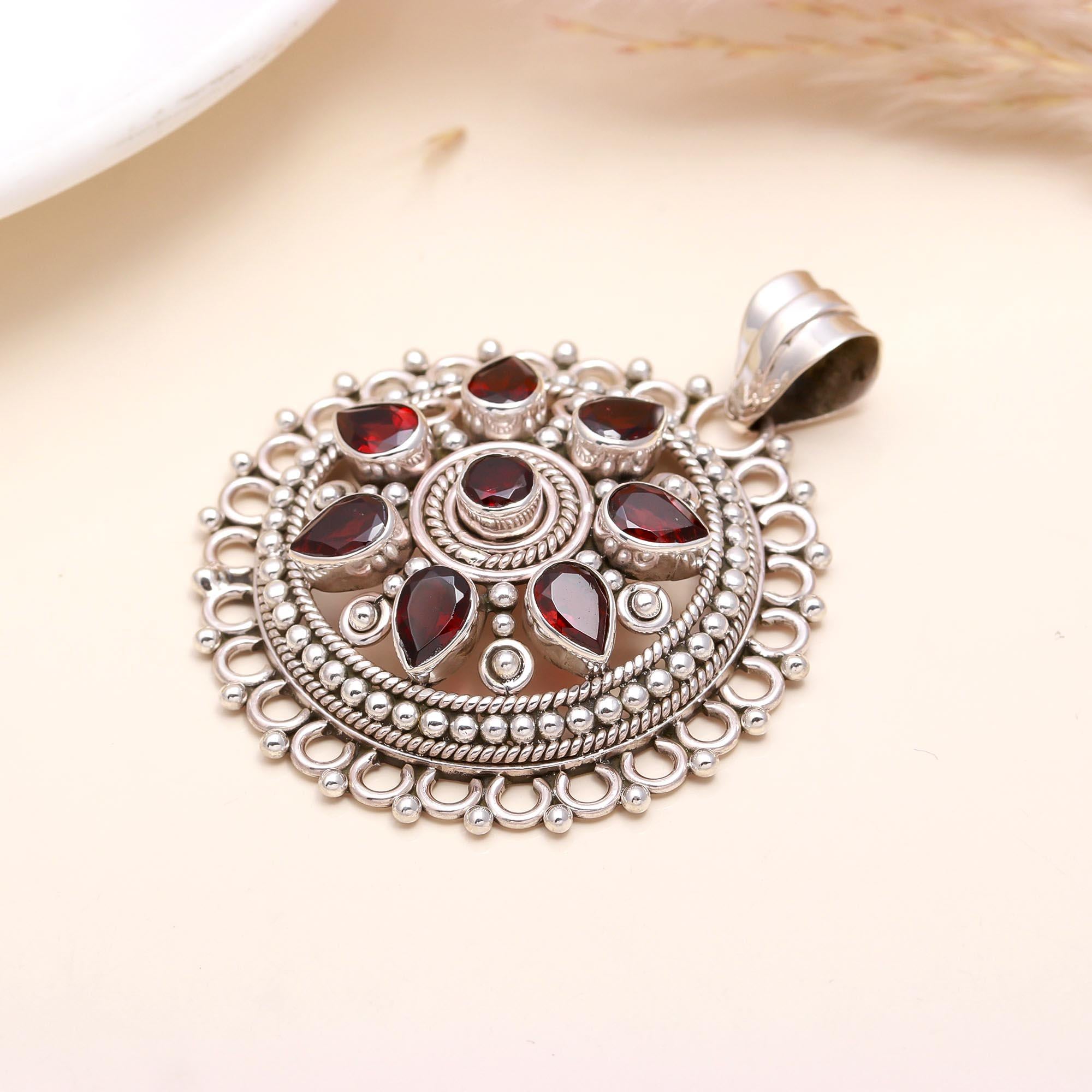 925 Sterling Silver Multi-Stone Garnet Vintage Filigree Pendant
