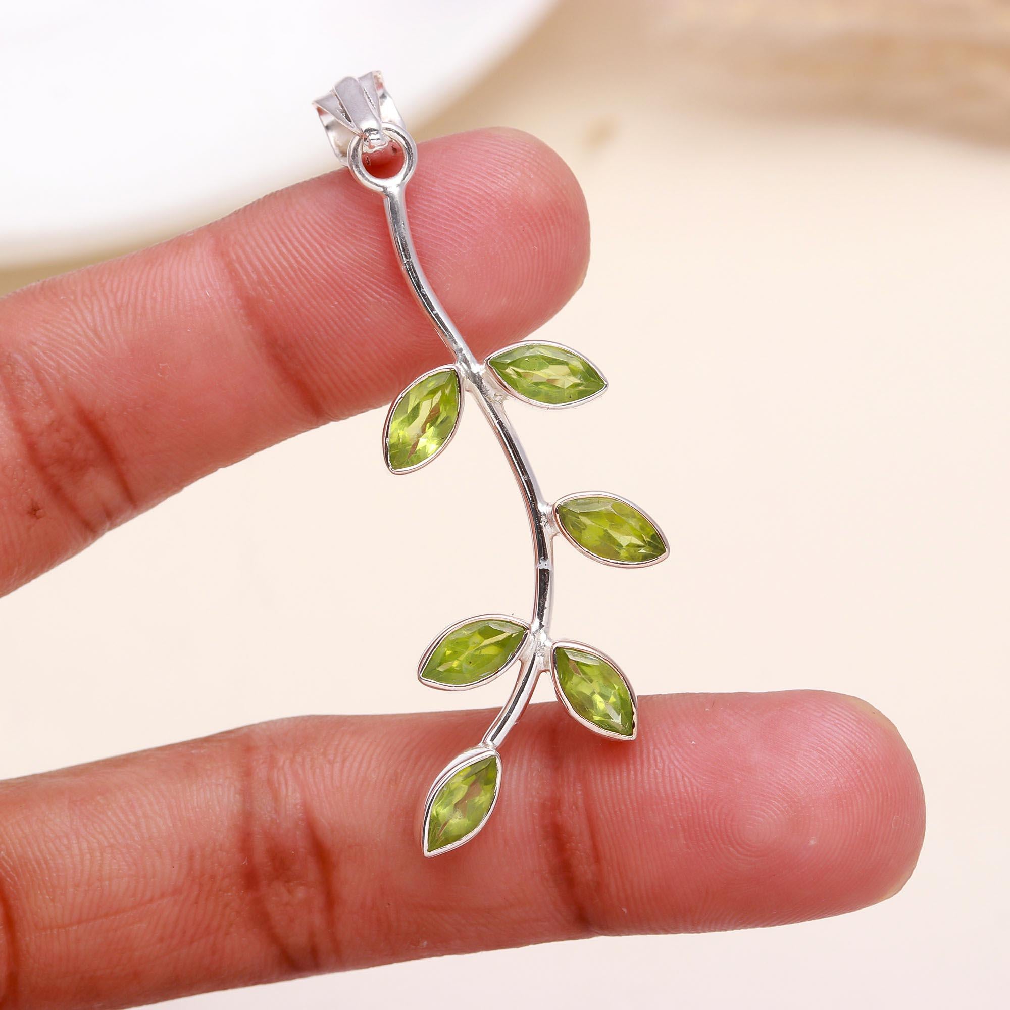 925 Sterling Silver Peridot Leaf Pendant