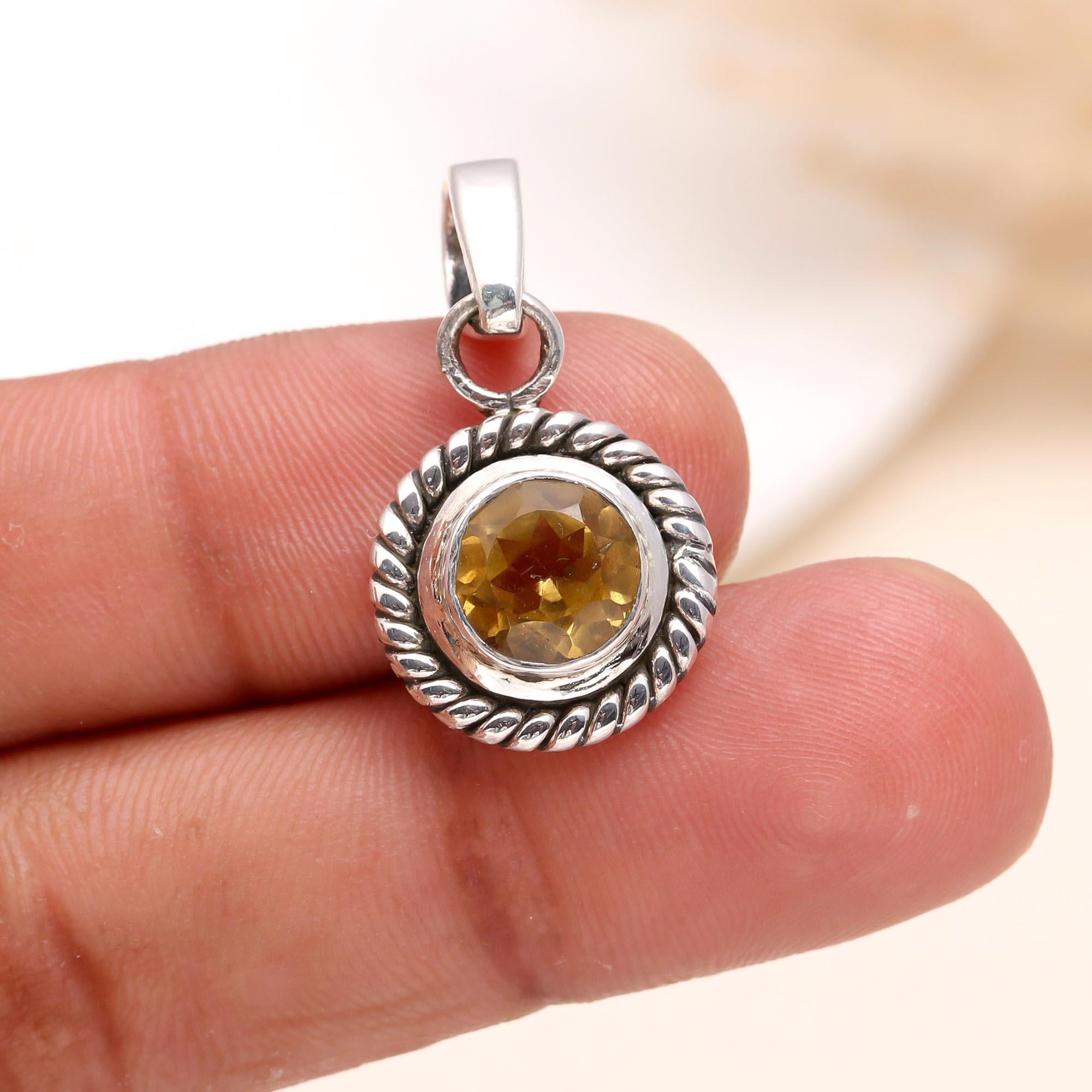 925 Sterling Silver Vintage Citrine & Twisted Rope Pendant