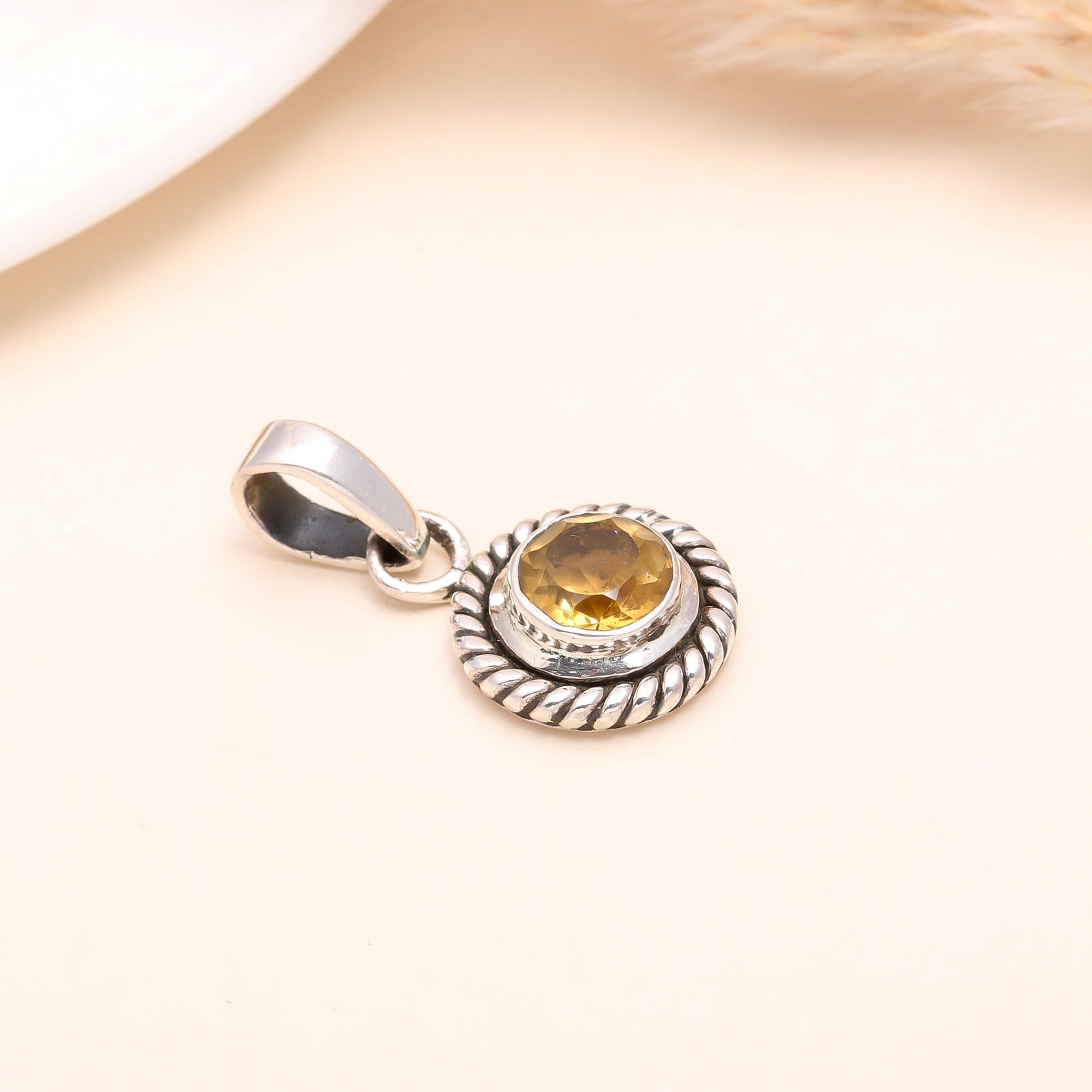 925 Sterling Silver Vintage Citrine & Twisted Rope Pendant
