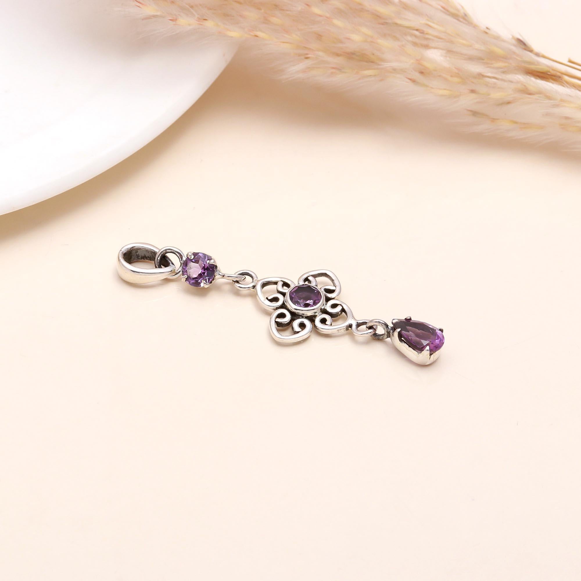925 Sterling Silver Vintage Amethyst Filigree Pendant