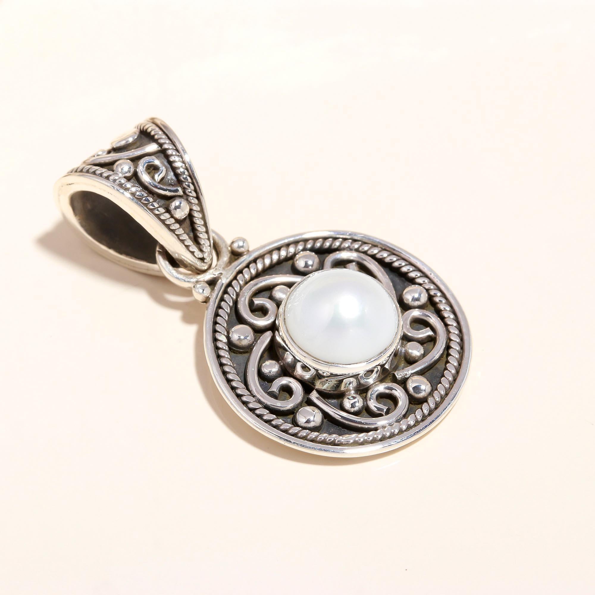 925 Sterling Silver Vintage Filigree Pearl Pendant