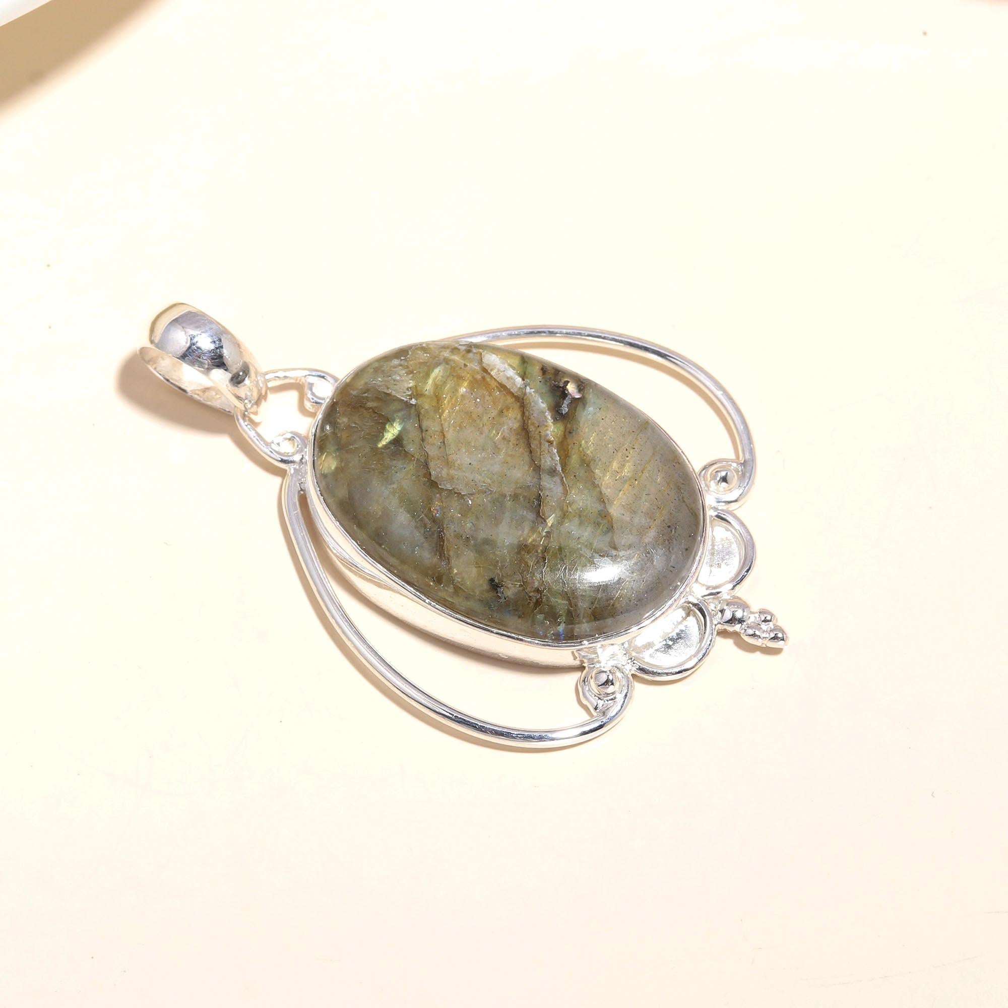 925 Sterling Silver Handmade Labradorite Pendant