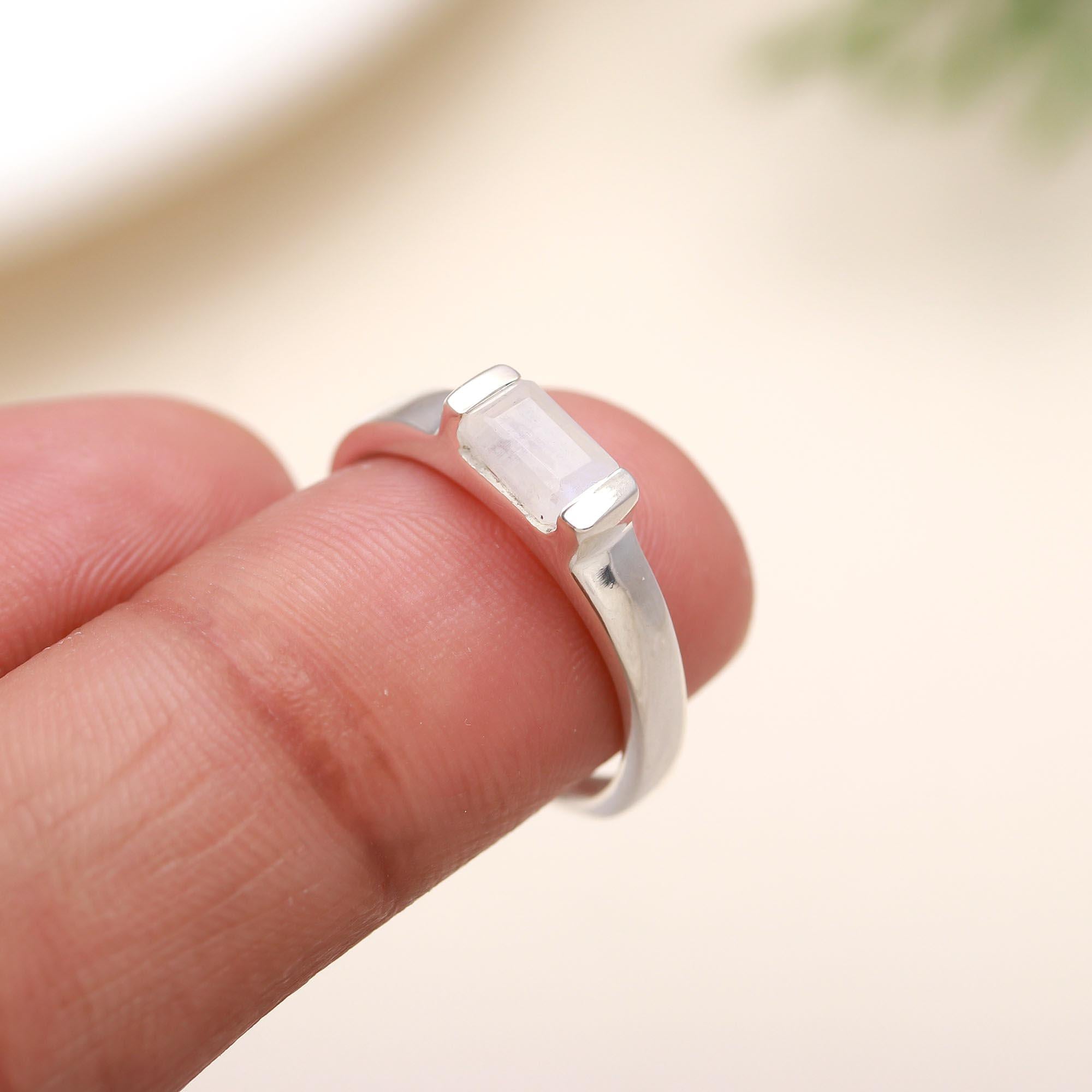 925 Silver Rainbow Moonstone Ring