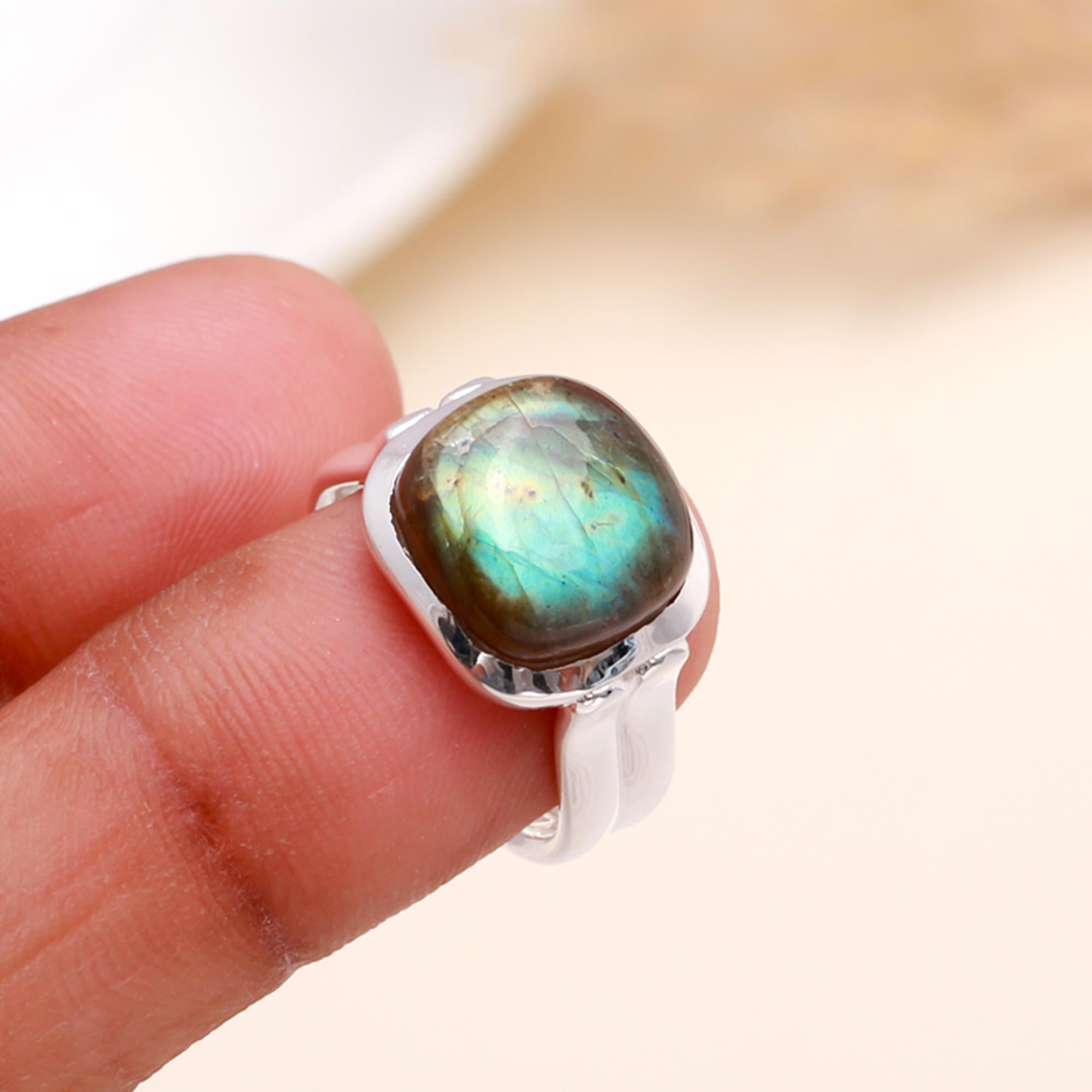 925 Sterling Silver Labradorite Ring