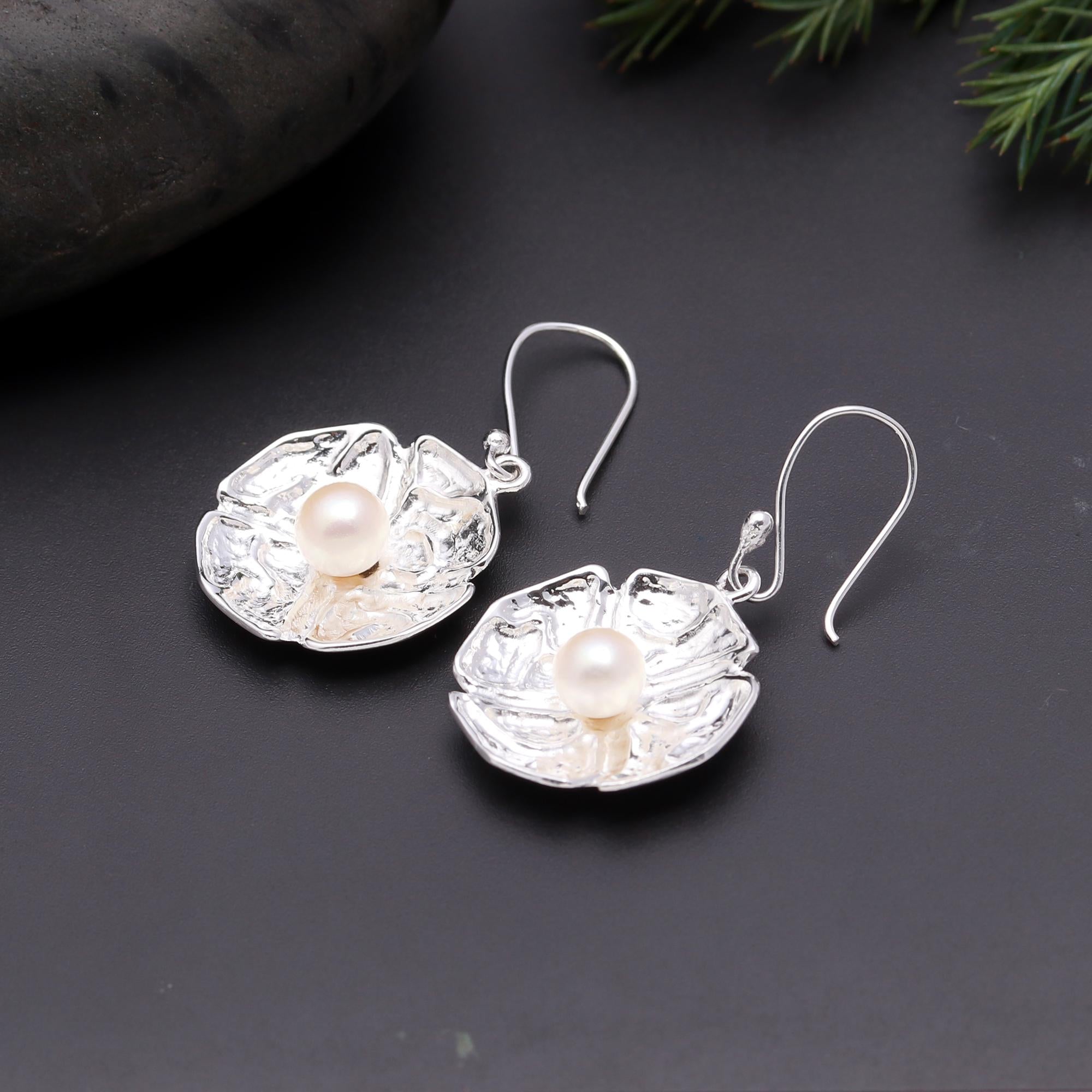 The Hammered Blossom: Pearl Floral Trio Set