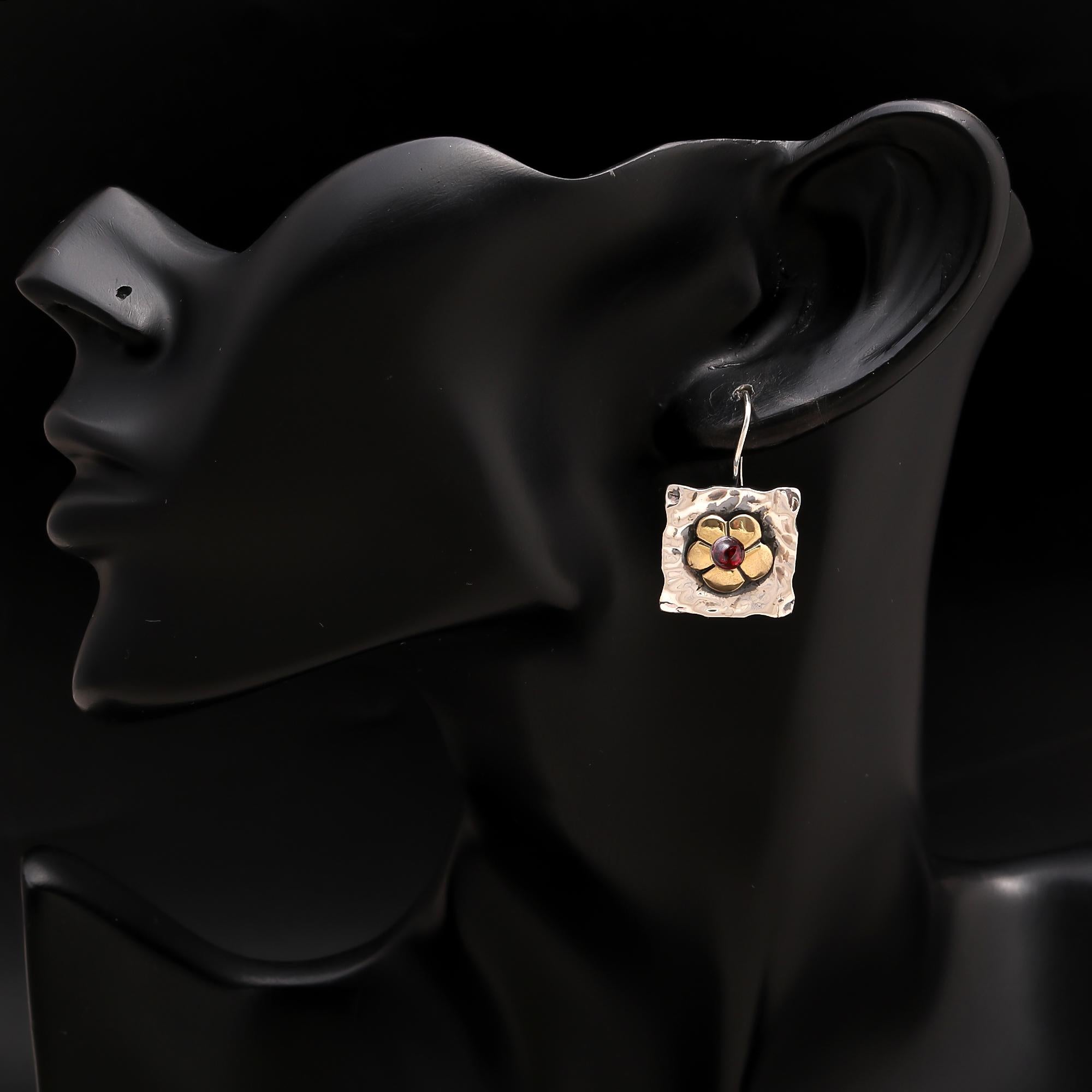 925 Silver Flower Garnet Dangle Earrings