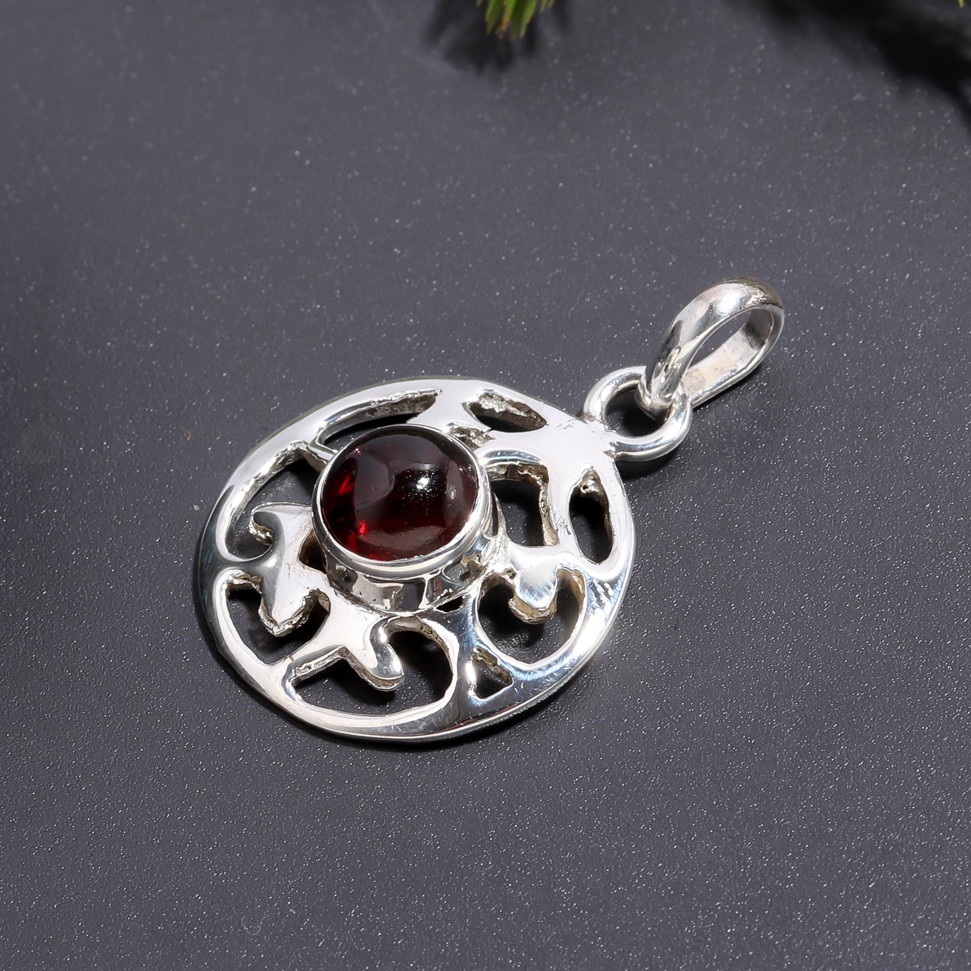 925 Silver Garnet Pendant