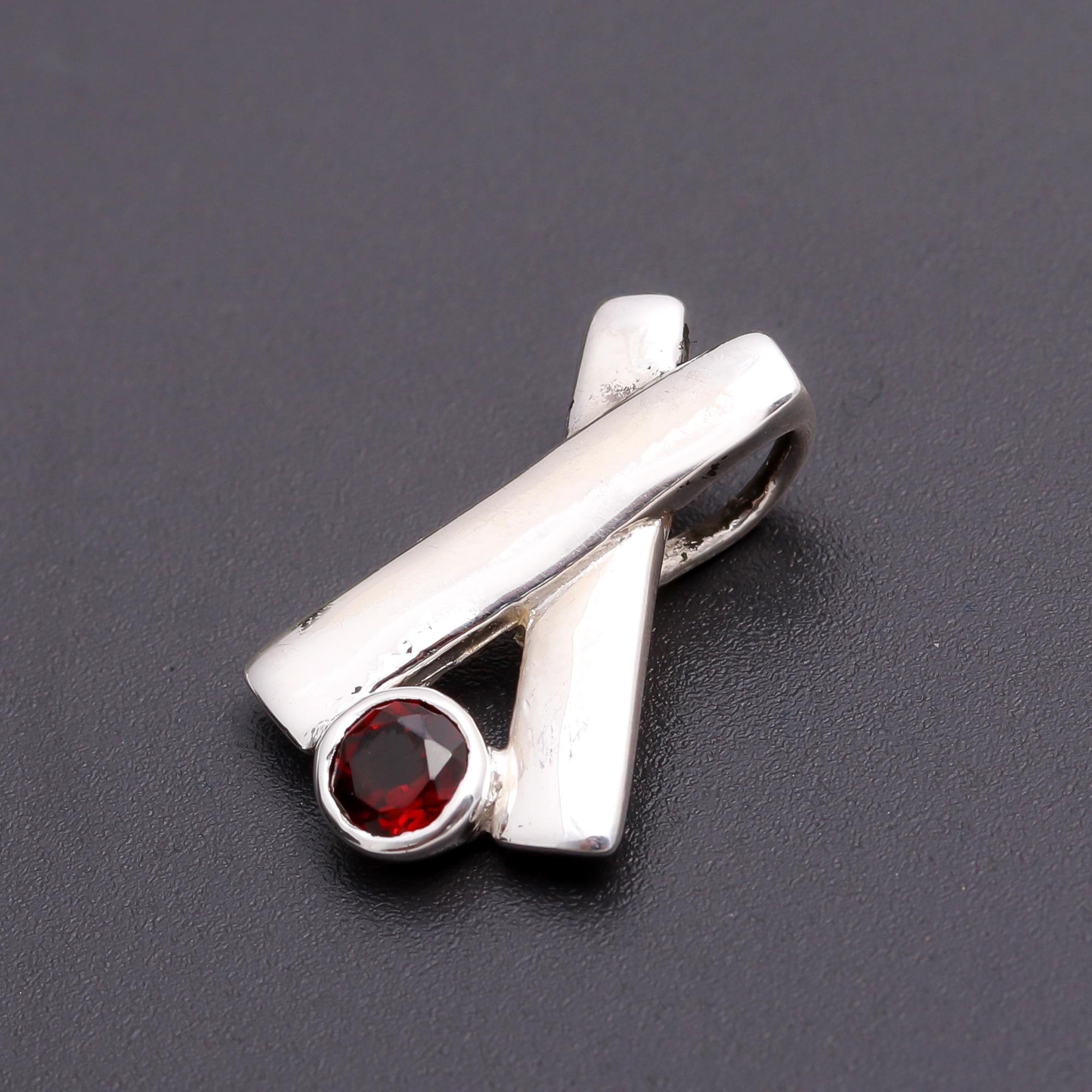 925 Silver Garnet Pendant