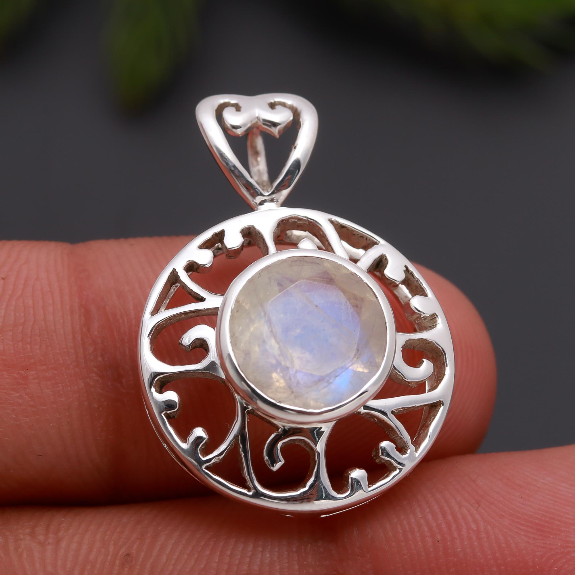 925 Silver Filigree Moonstone Pendant