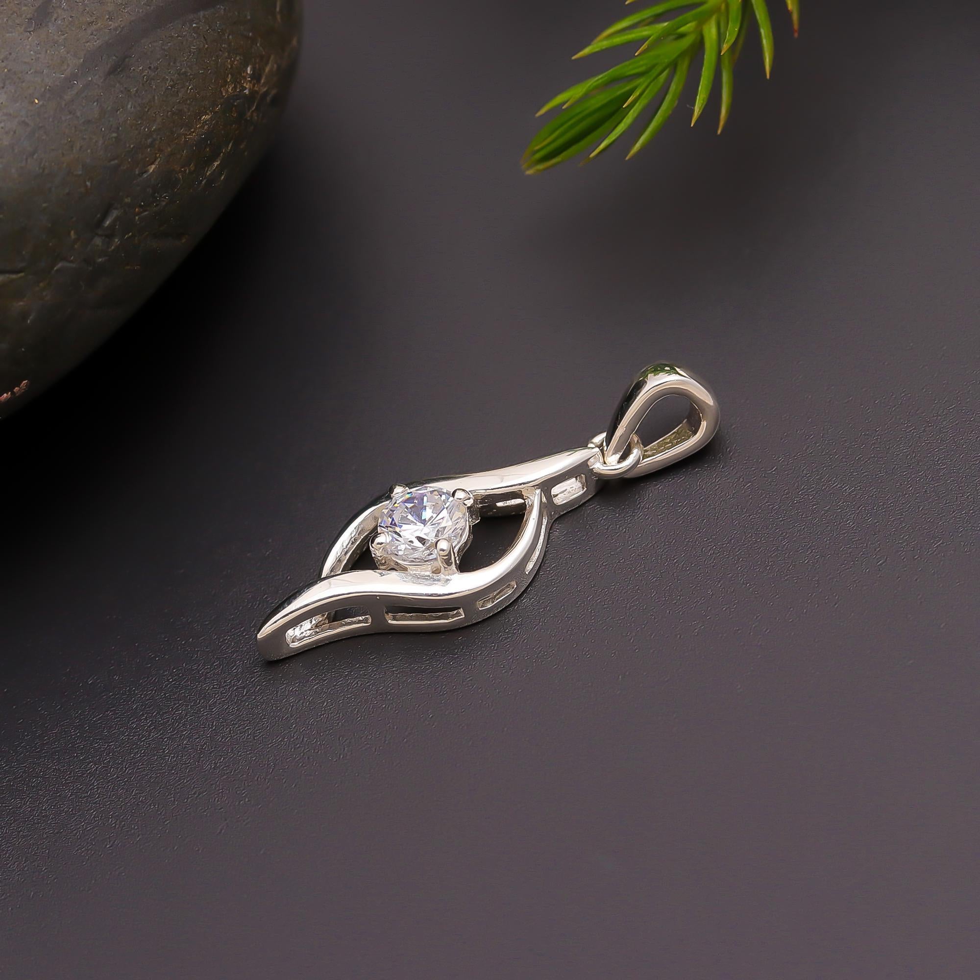 925 Silver Solitaire Twist Pendant