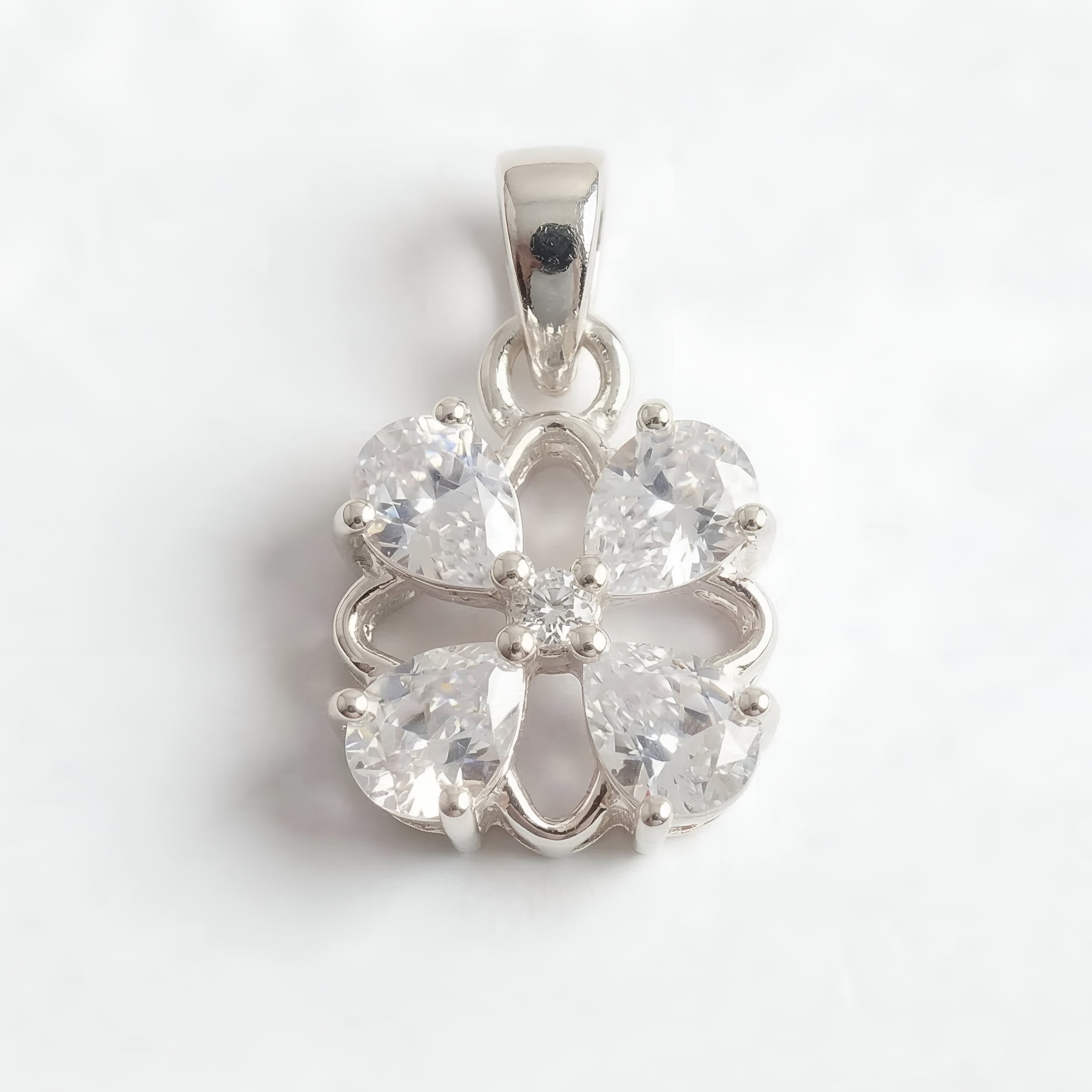 925 Silver Clover Sparkle Pendant