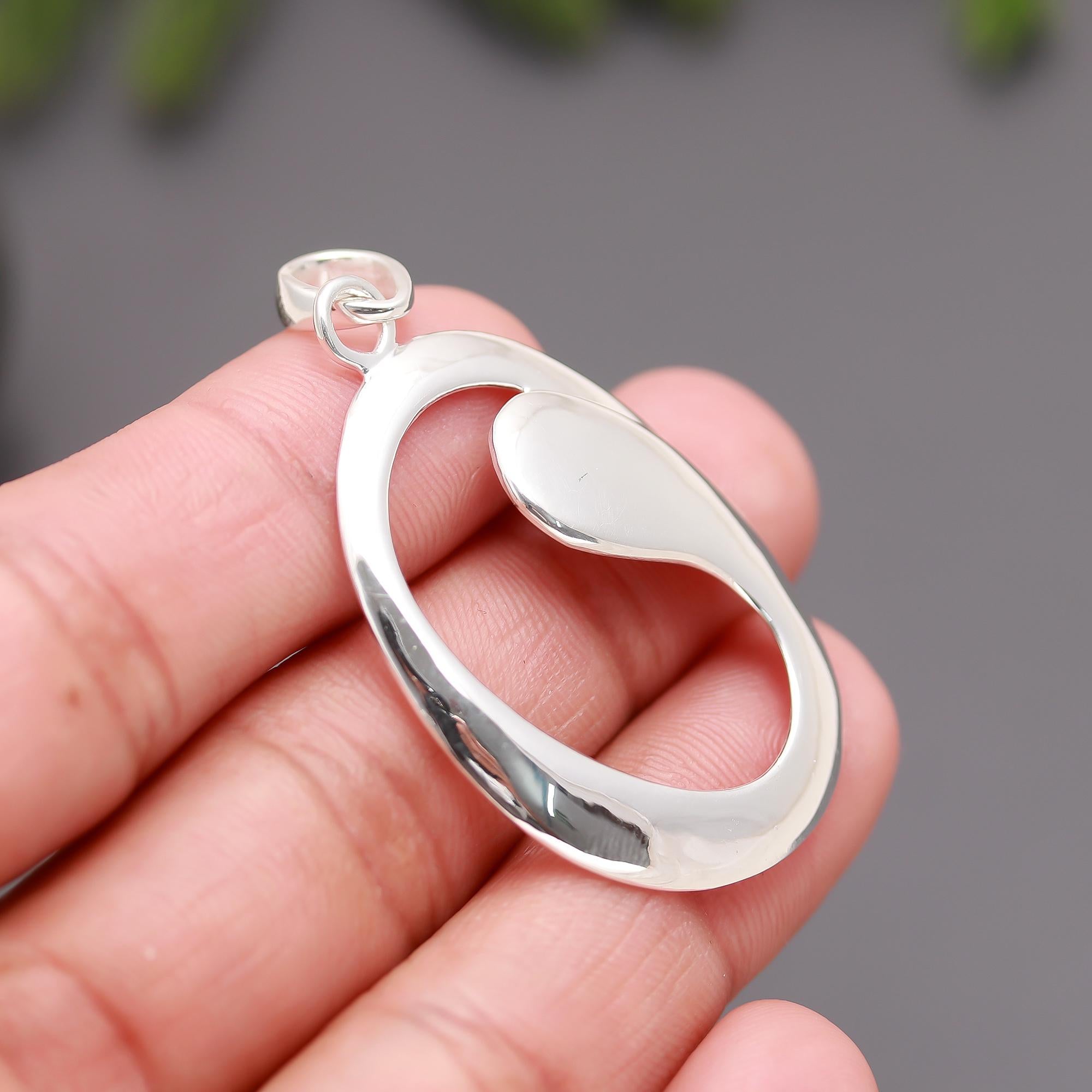 925 Silver Modern Abstract Oval Pendant