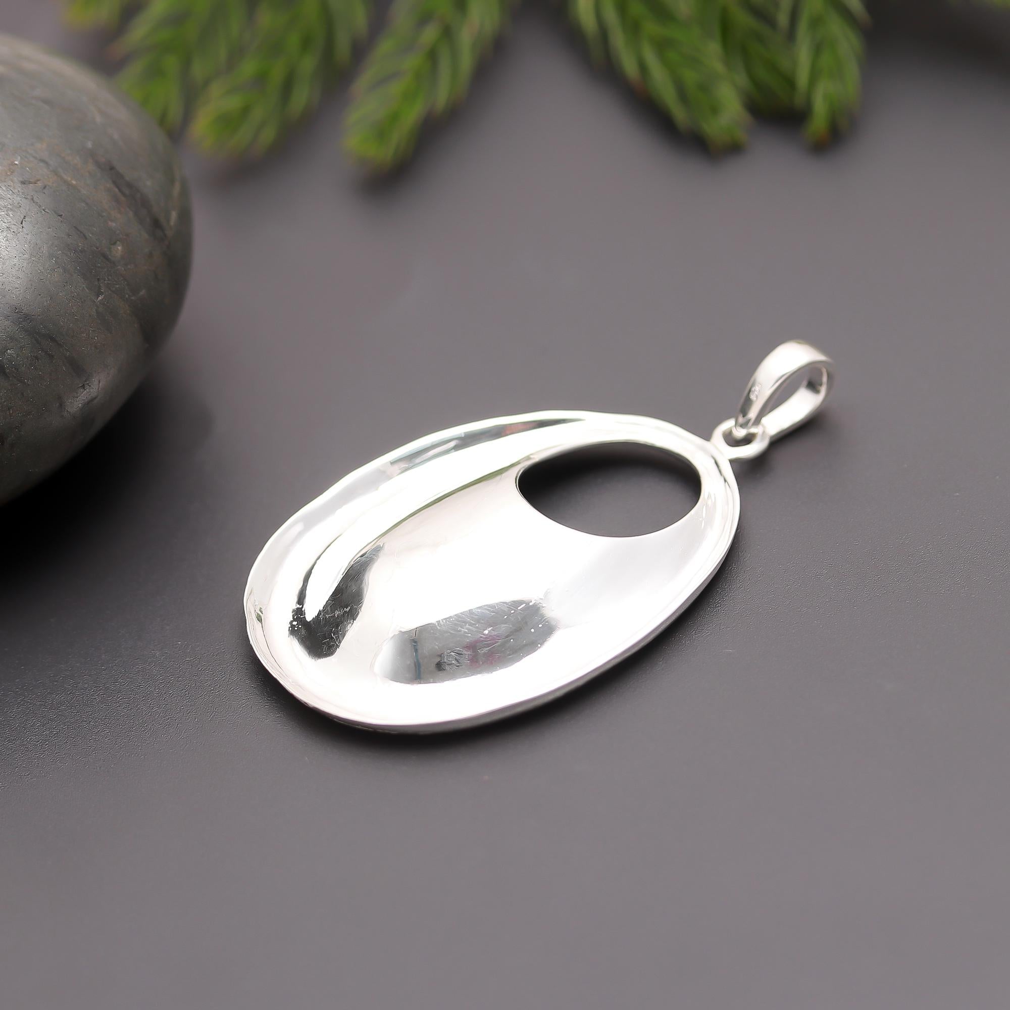925 Silver Sculptural Teardrop Pendant
