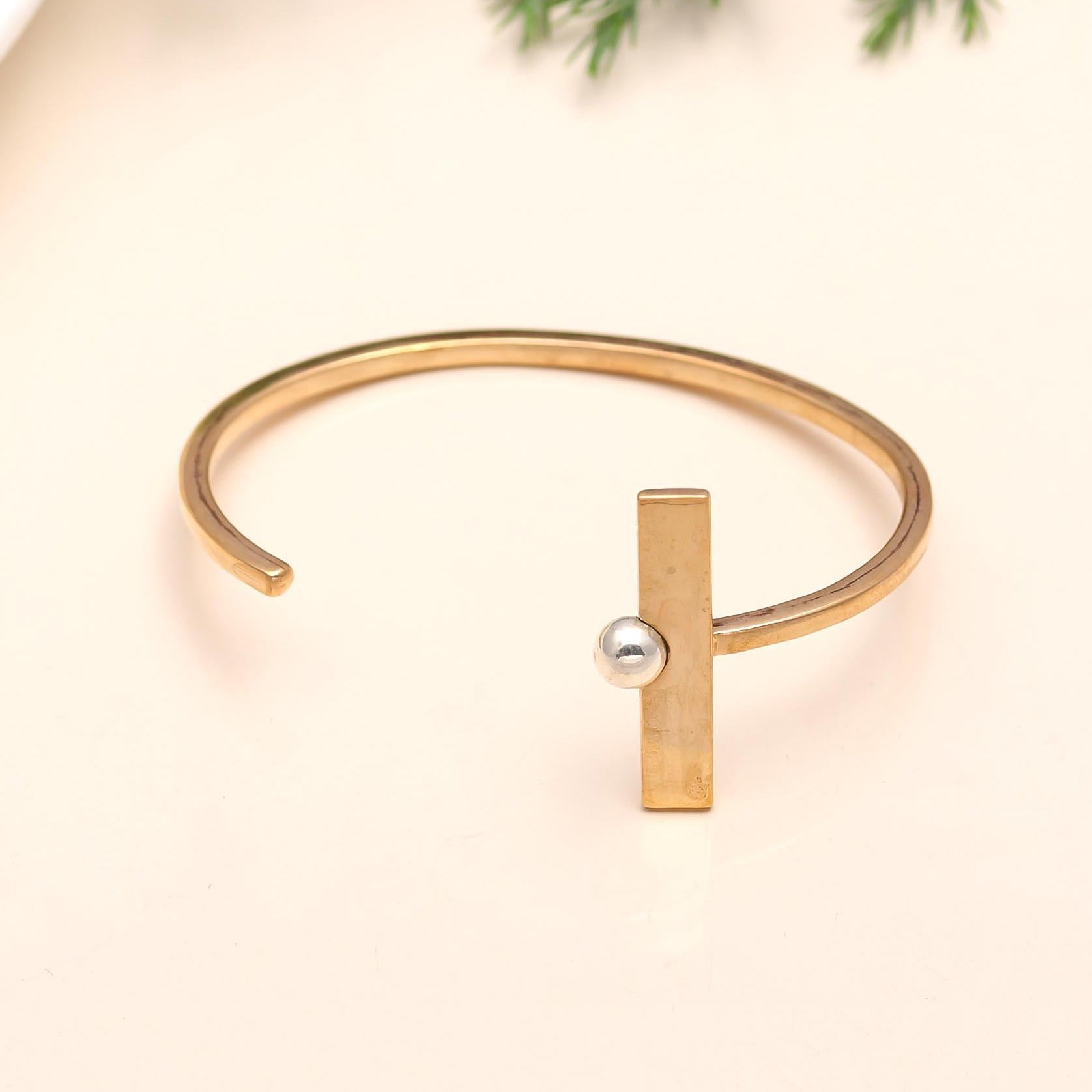 The Modern Dual: Open Gold Cuff