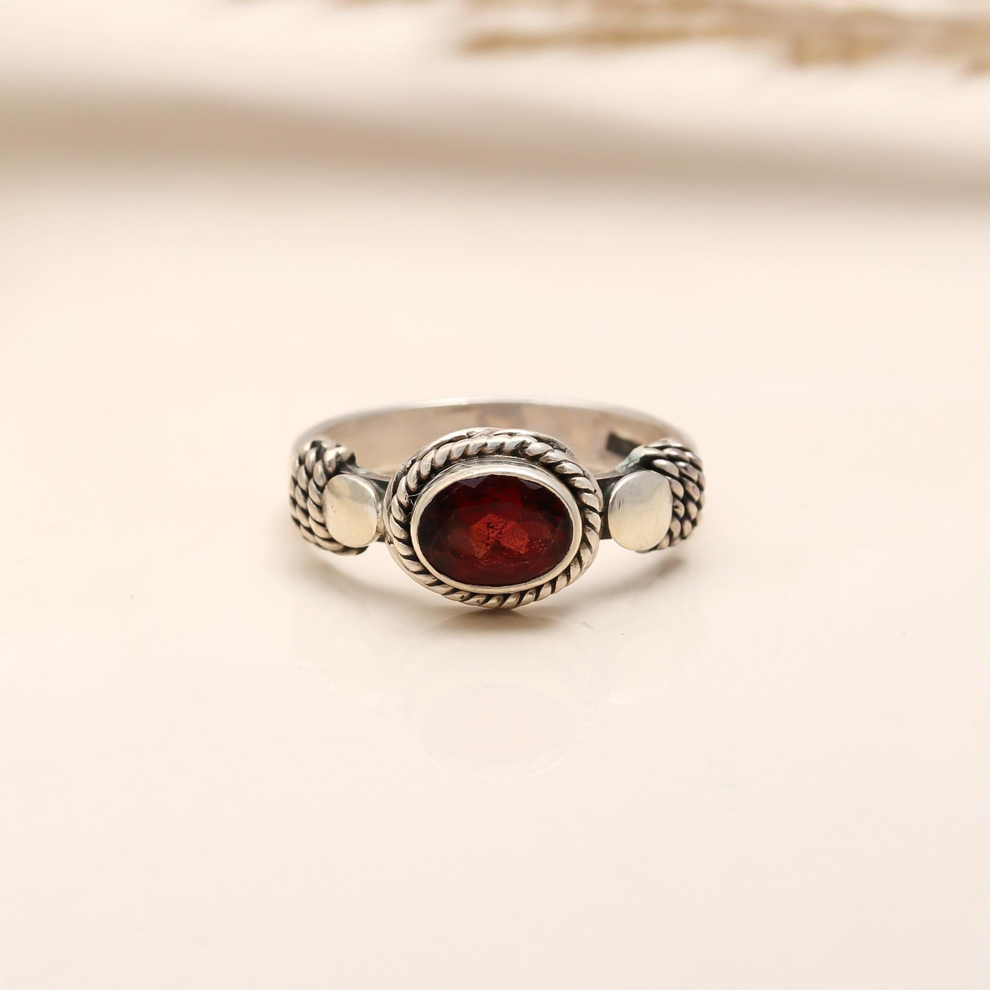 925 Silver Garnet Rope Band Ring