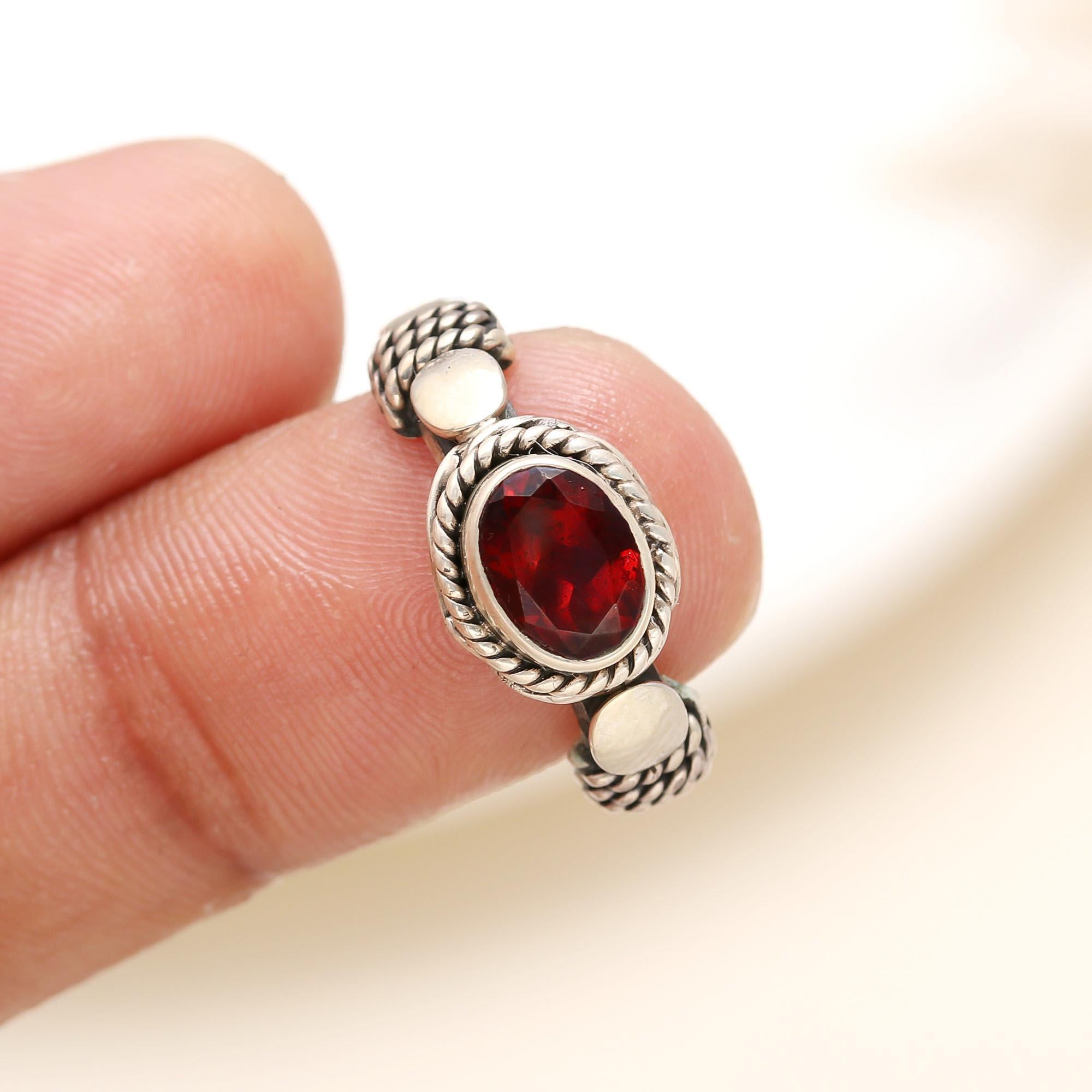 925 Silver Garnet Rope Band Ring