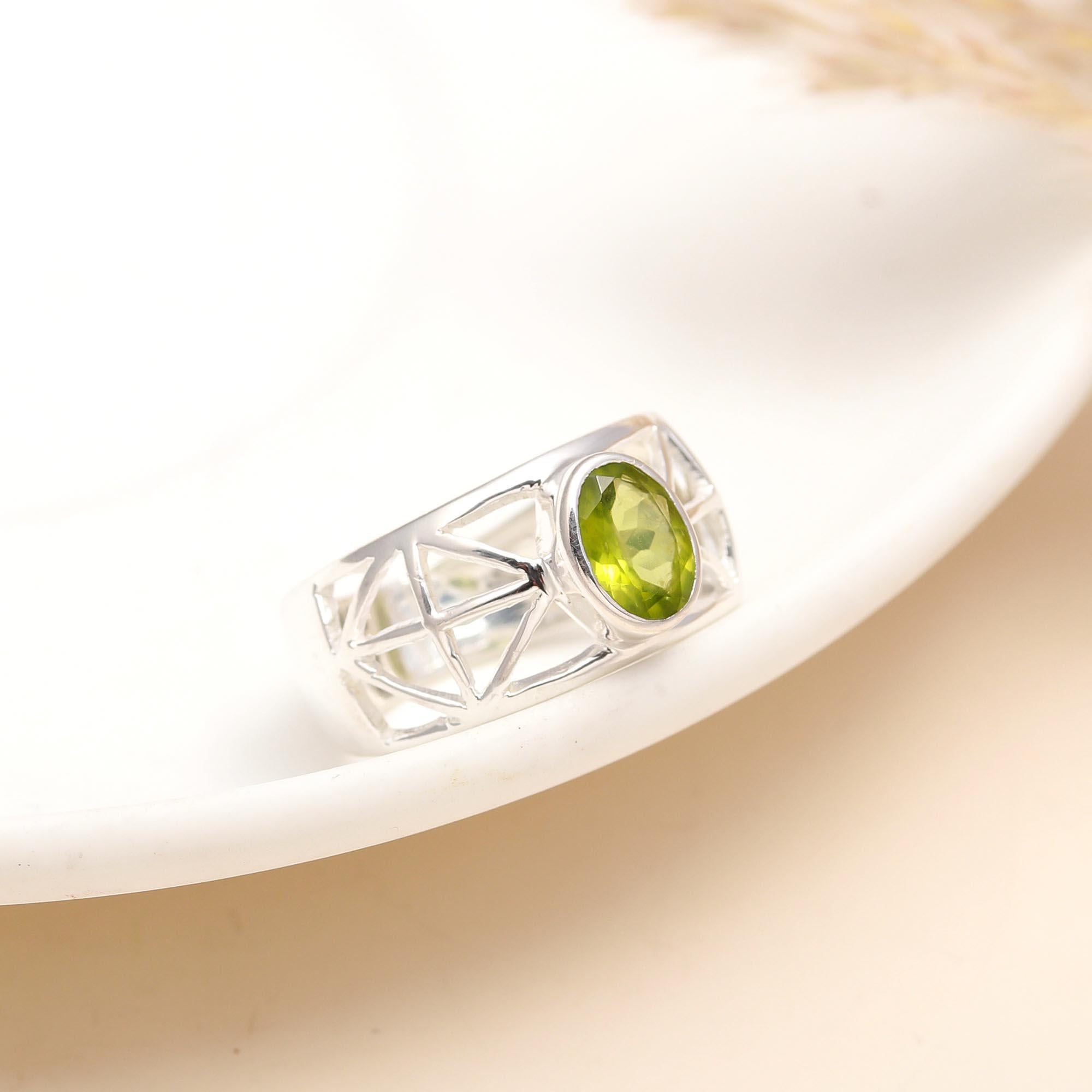 925 Silver Peridot Ring