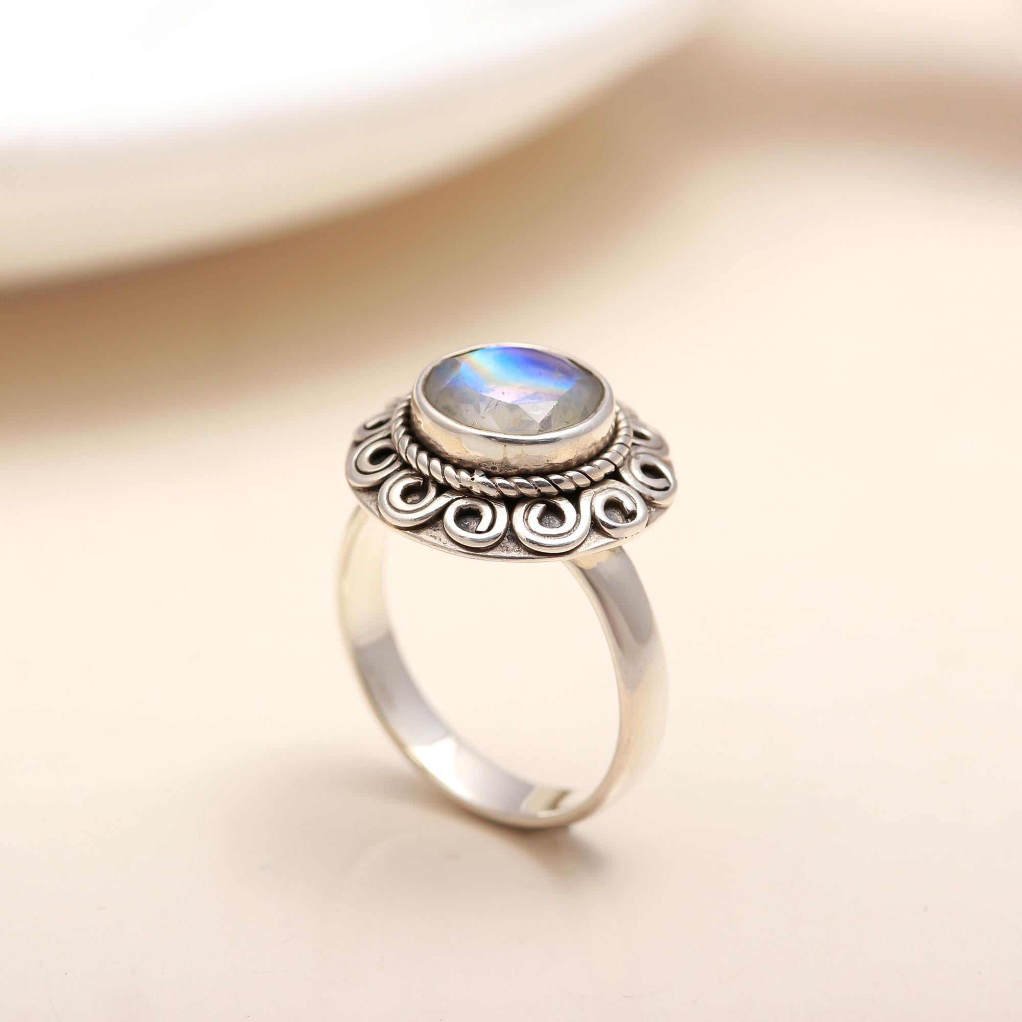 925 Silver Rainbow Moonstone Filigree Ring