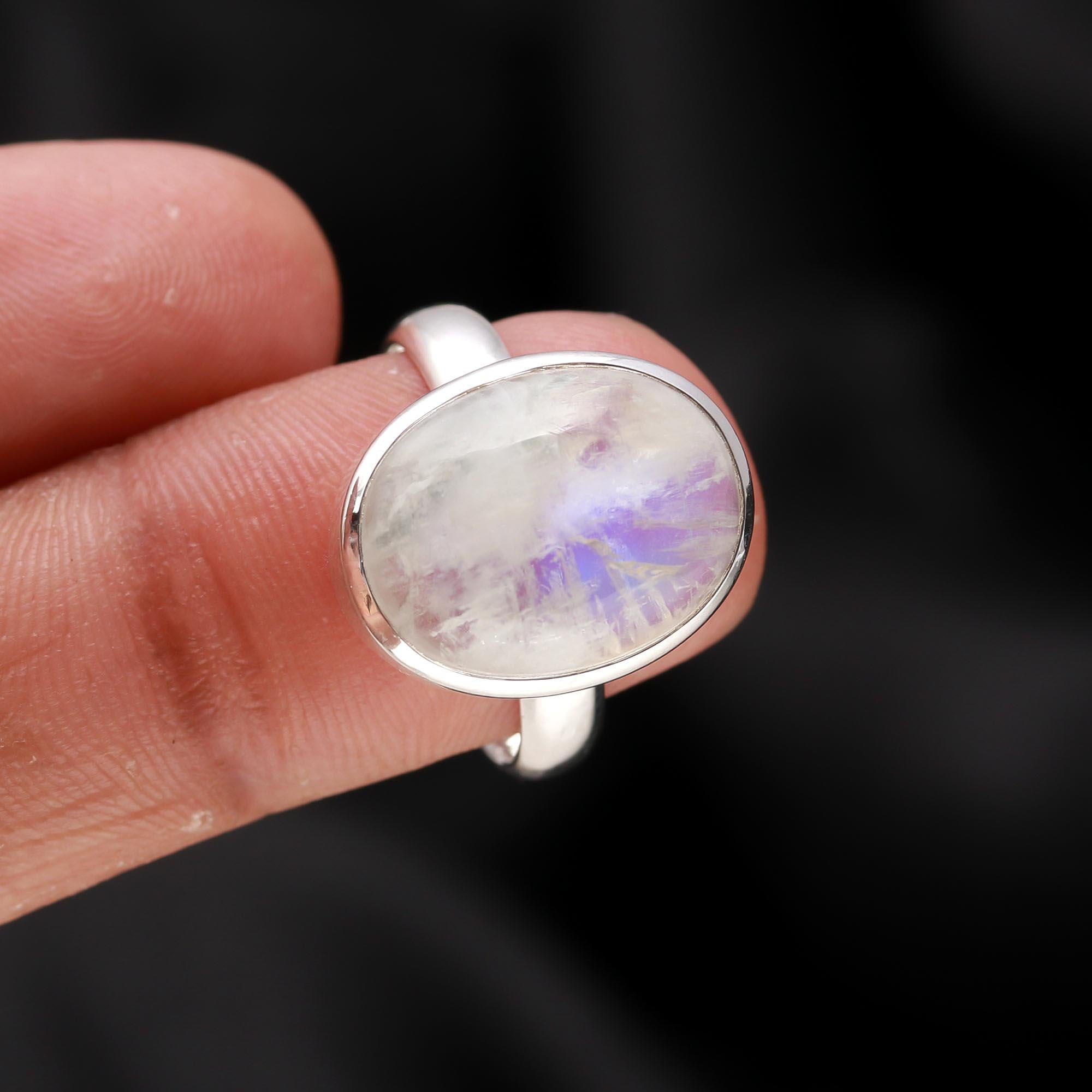 925 Silver Oval Moonstone Ring