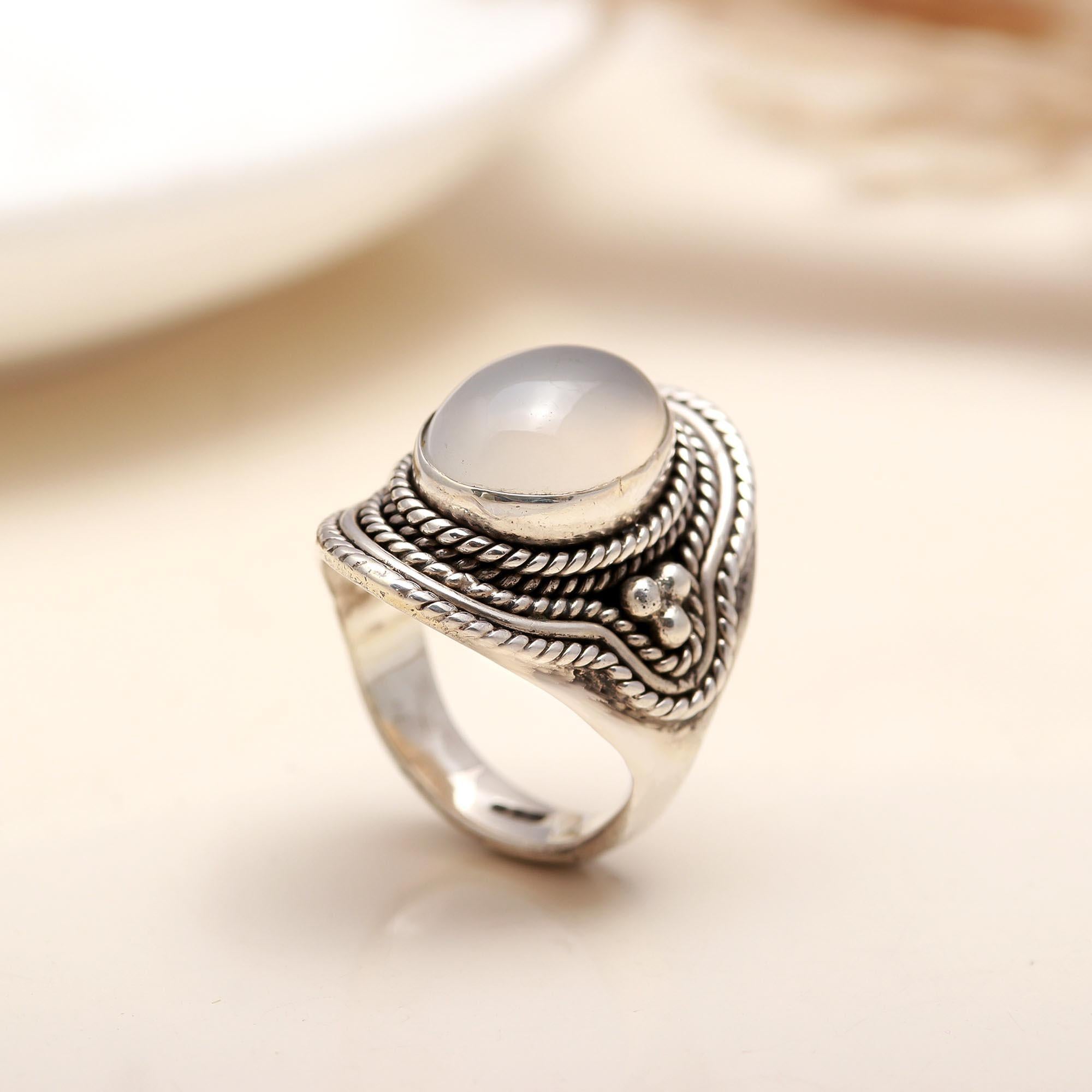 925 Silver Grey Chalcedony Ring