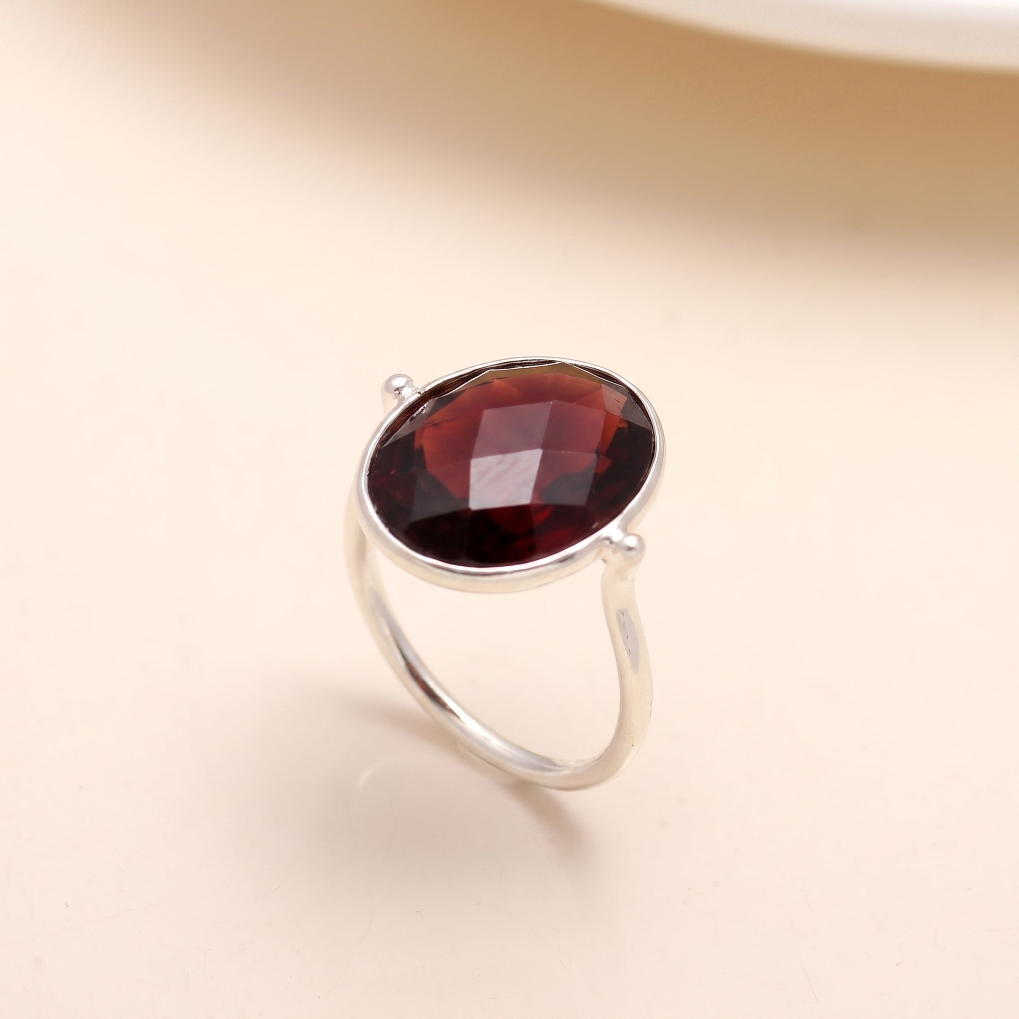 Sterling Silver Oval Labradorite Ring