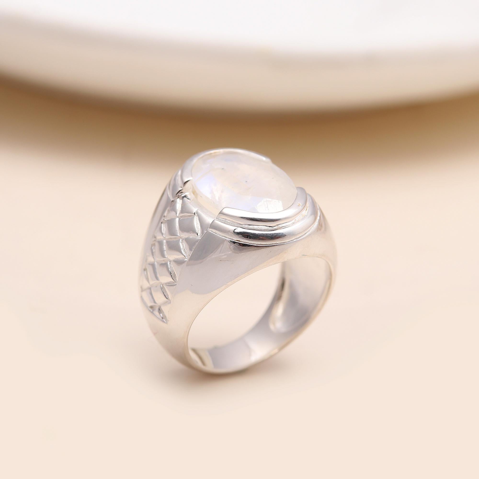 925 Silver Oval Moonstone Textured Band Ring